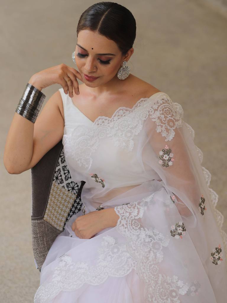 Banarasee Handwoven Organza Floral Embroidery Saree-White