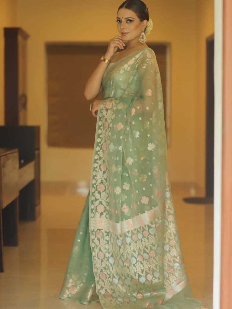Banarasee Kora Muslin Saree With Zari Jamdani Weaving-Green