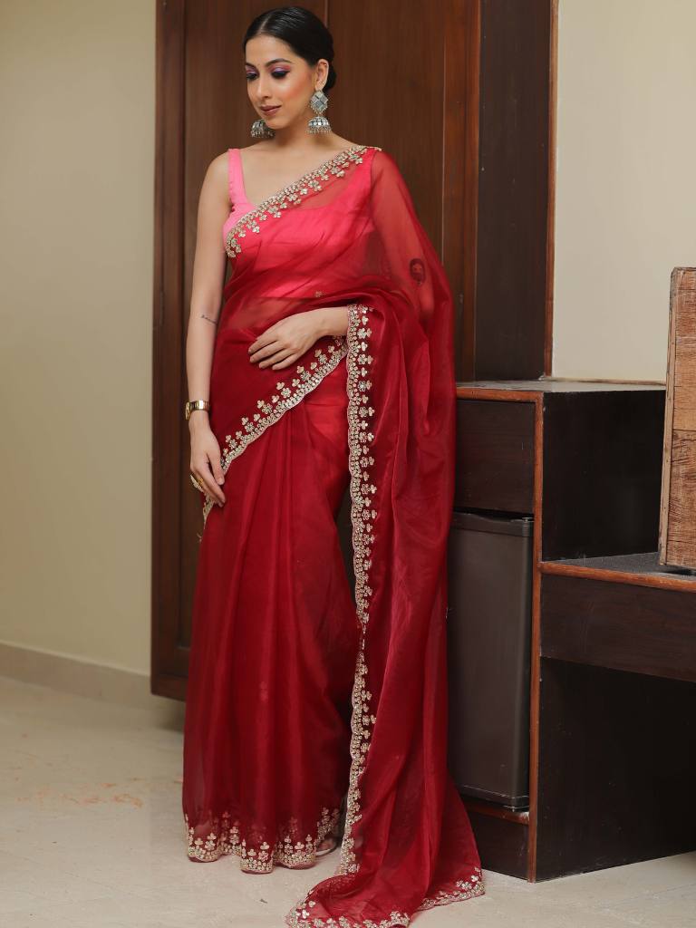 Banarasee Organza Silk Scallop Border Saree & Contrast Blouse-Maroon