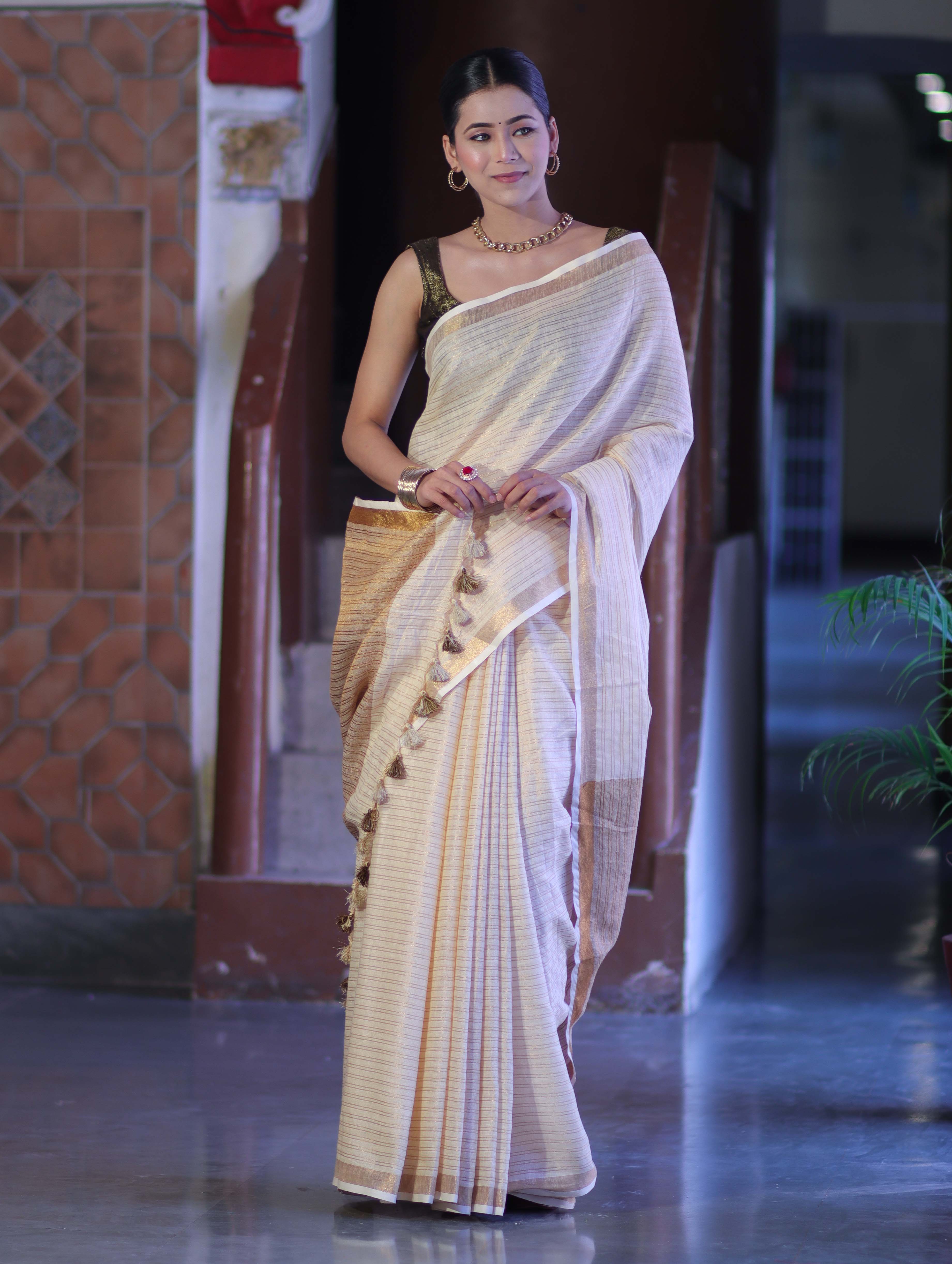 Bhagalpur Handloom Pure Linen Saree With Zari Stripe Design-Cream