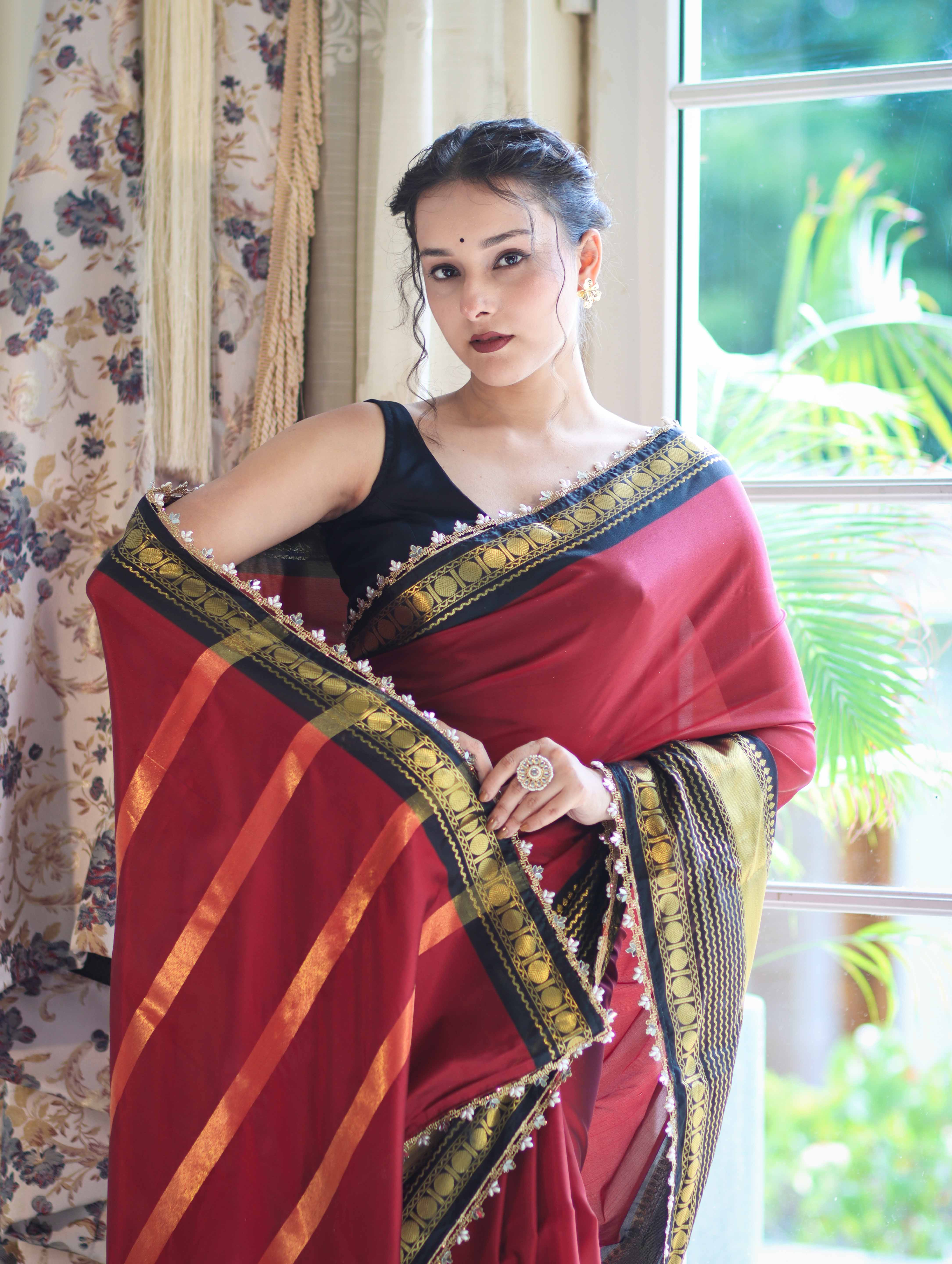 Banarasee Handloom Semi Silk Plain Saree With Contrast Border & Lace-Maroon