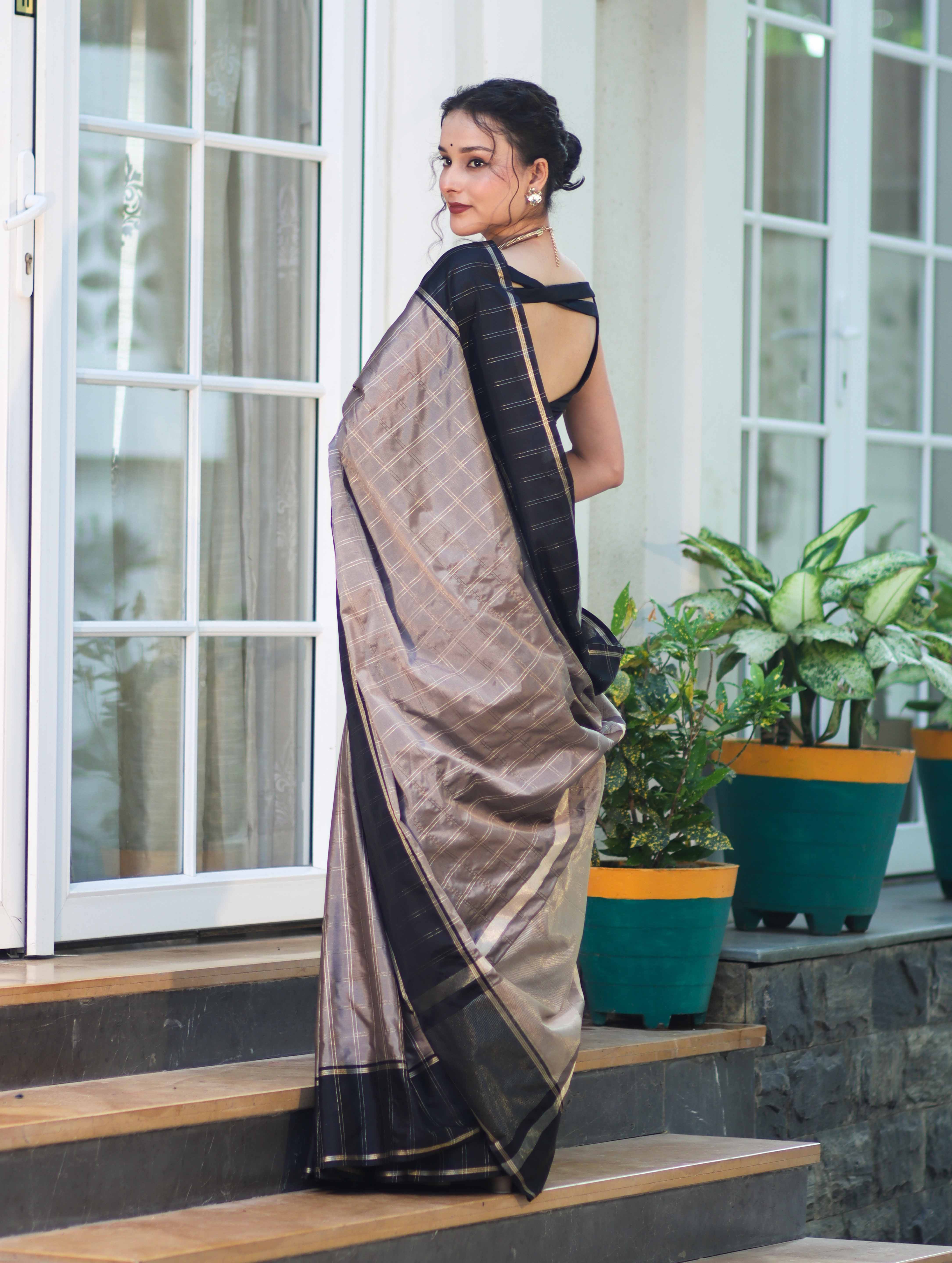 Banarasee Handloom Semi Silk Saree With Checks Pattern & Contrast Border-Grey & Black