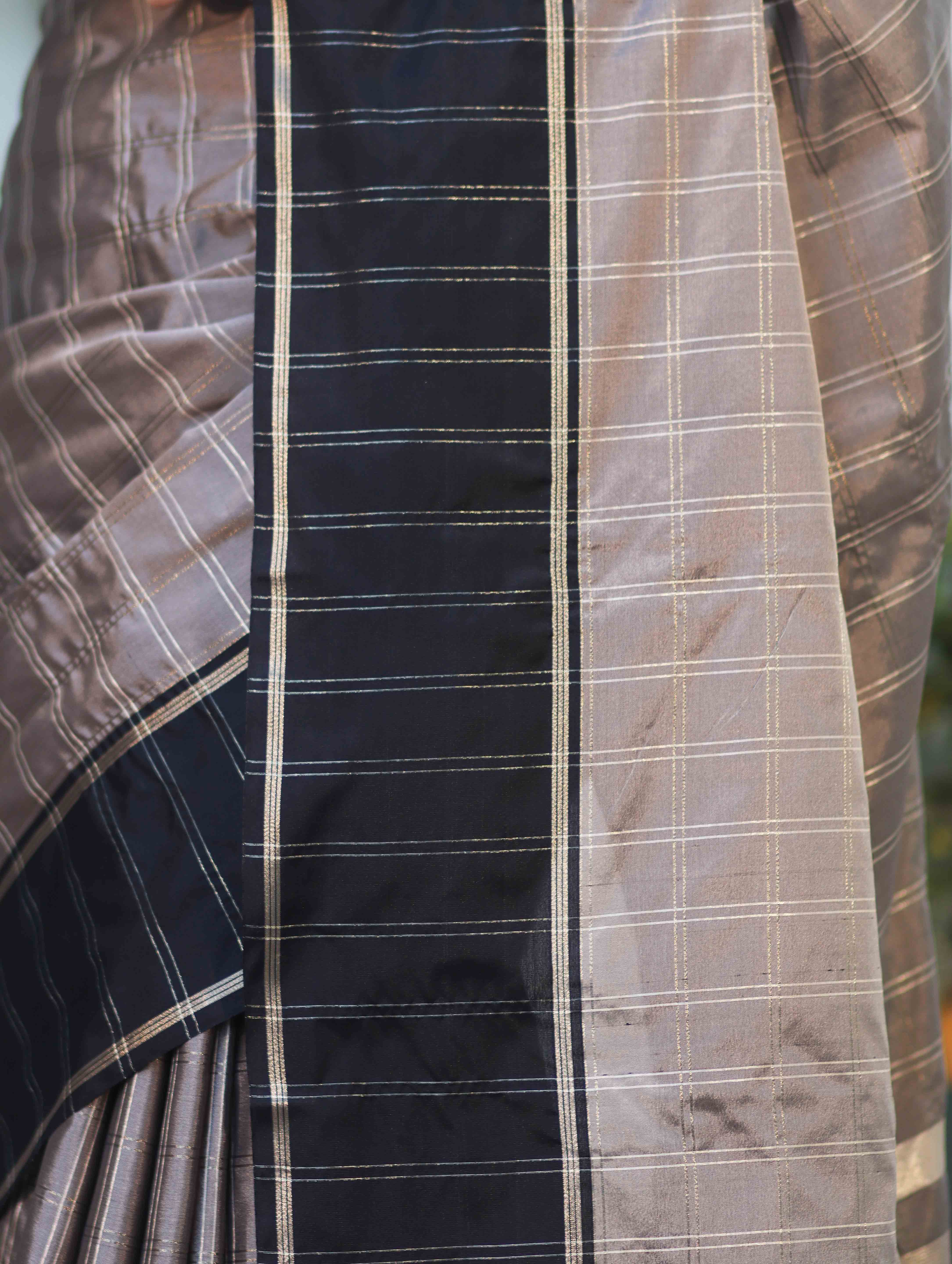 Banarasee Handloom Semi Silk Saree With Checks Pattern & Contrast Border-Grey & Black