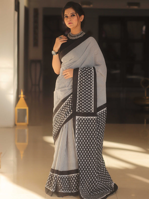 Handloom Mul Cotton Hand-Block Print Saree-Black & White