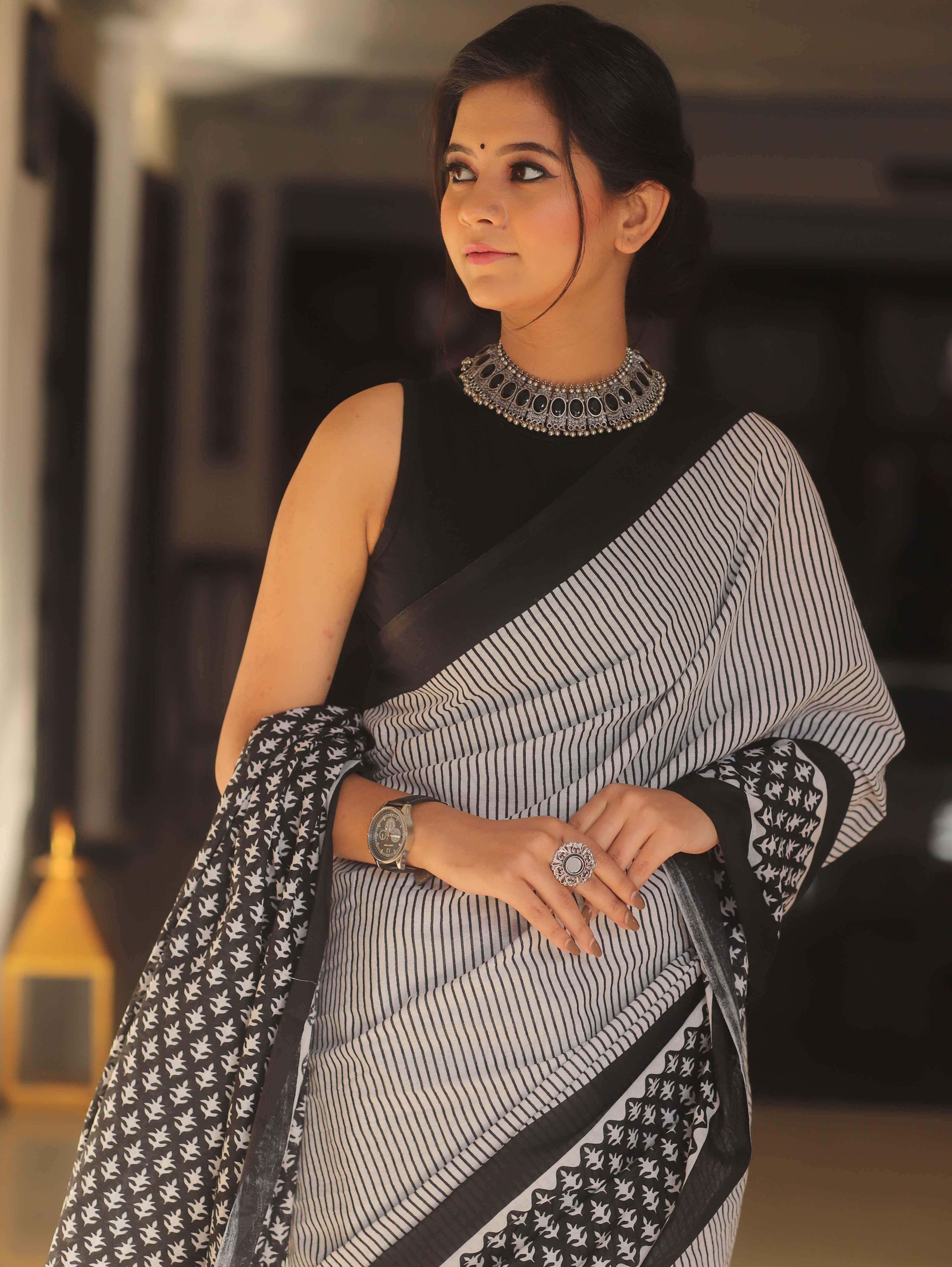 Handloom Mul Cotton Hand-Block Print Saree-Black & White