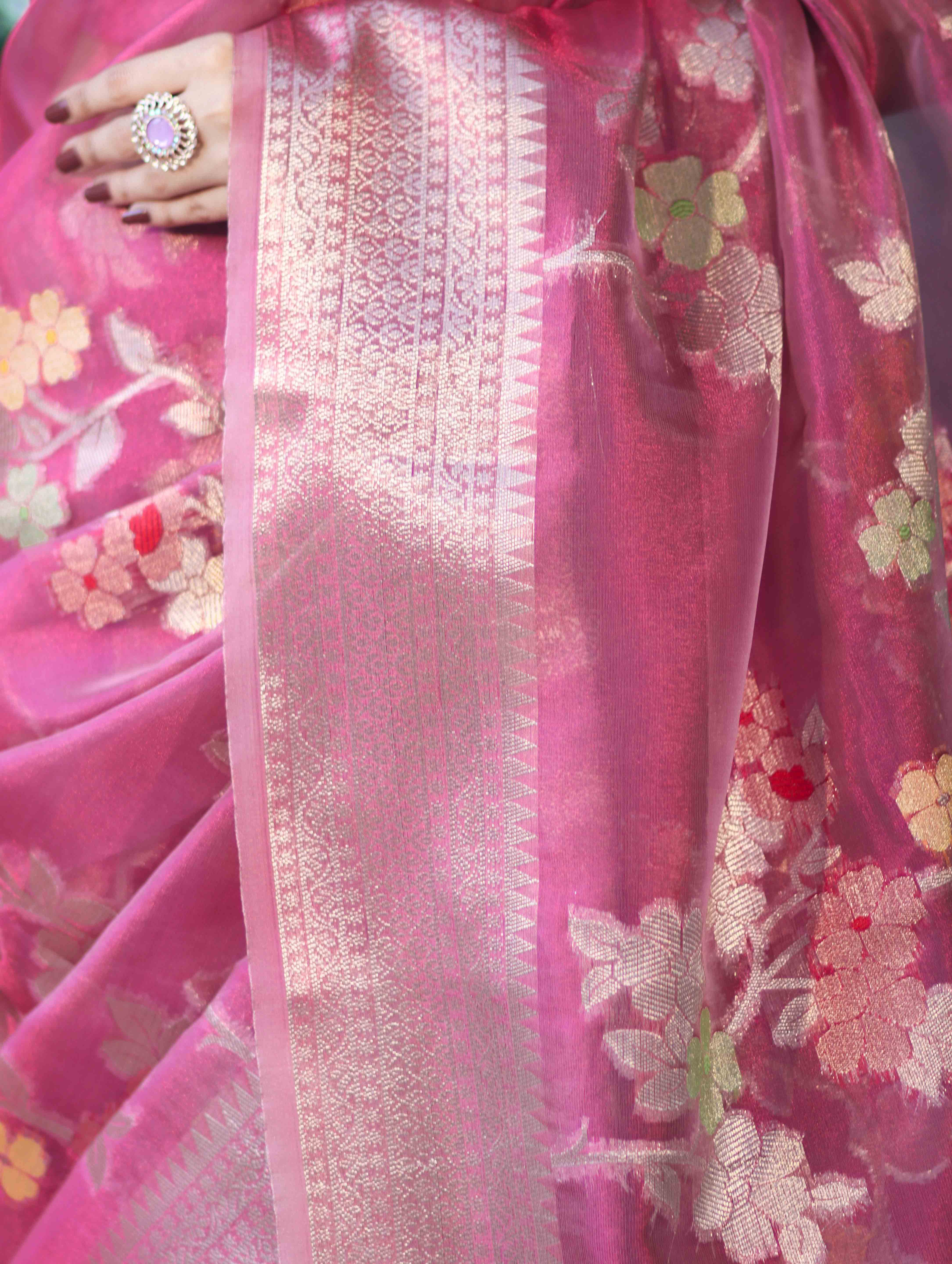 Banarasee Handloom Tissue Saree With Floral Zari Work & Border-Onion Pink