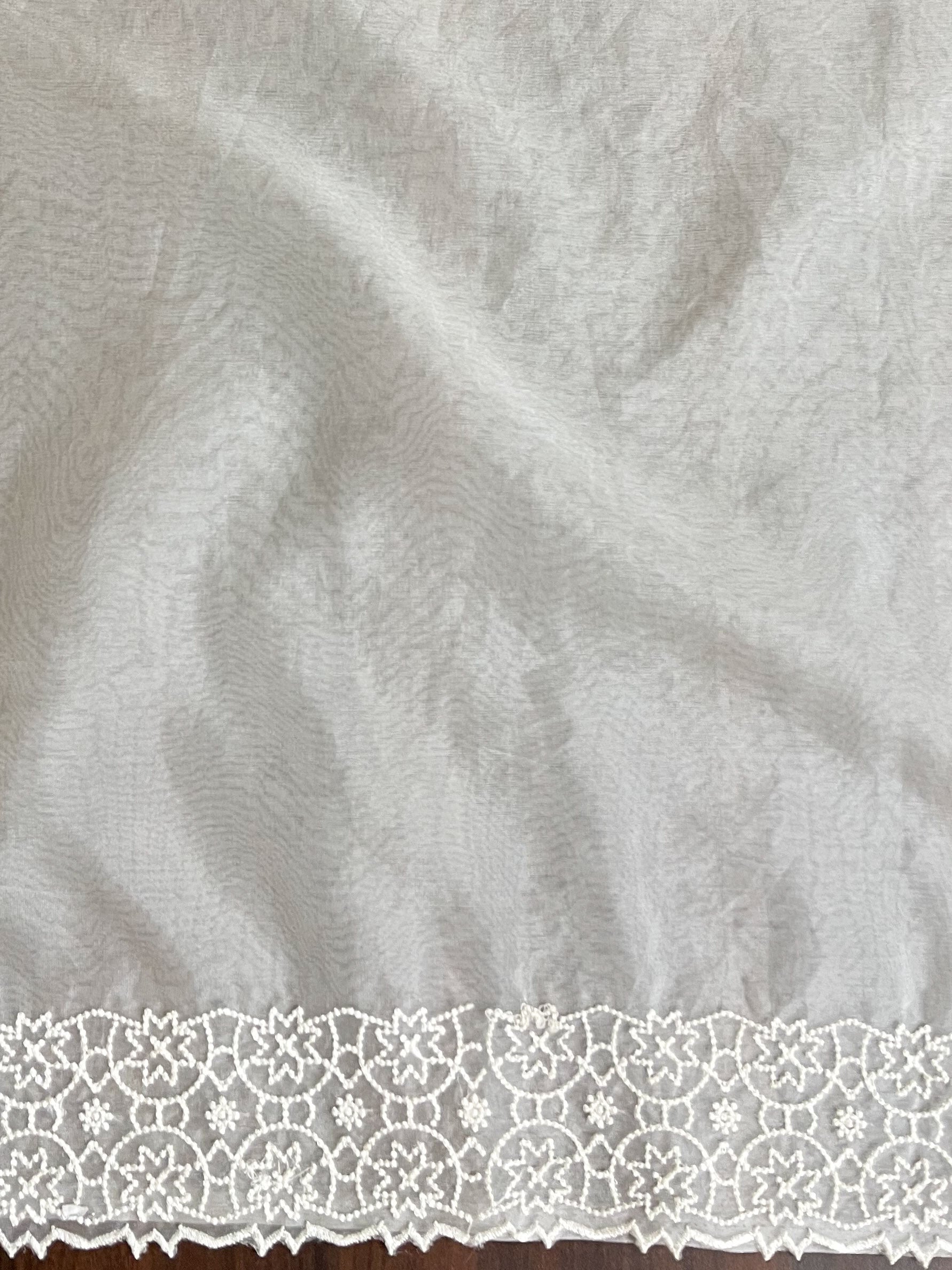 Banarasee Handwoven Organza Floral Embroidery Saree-White