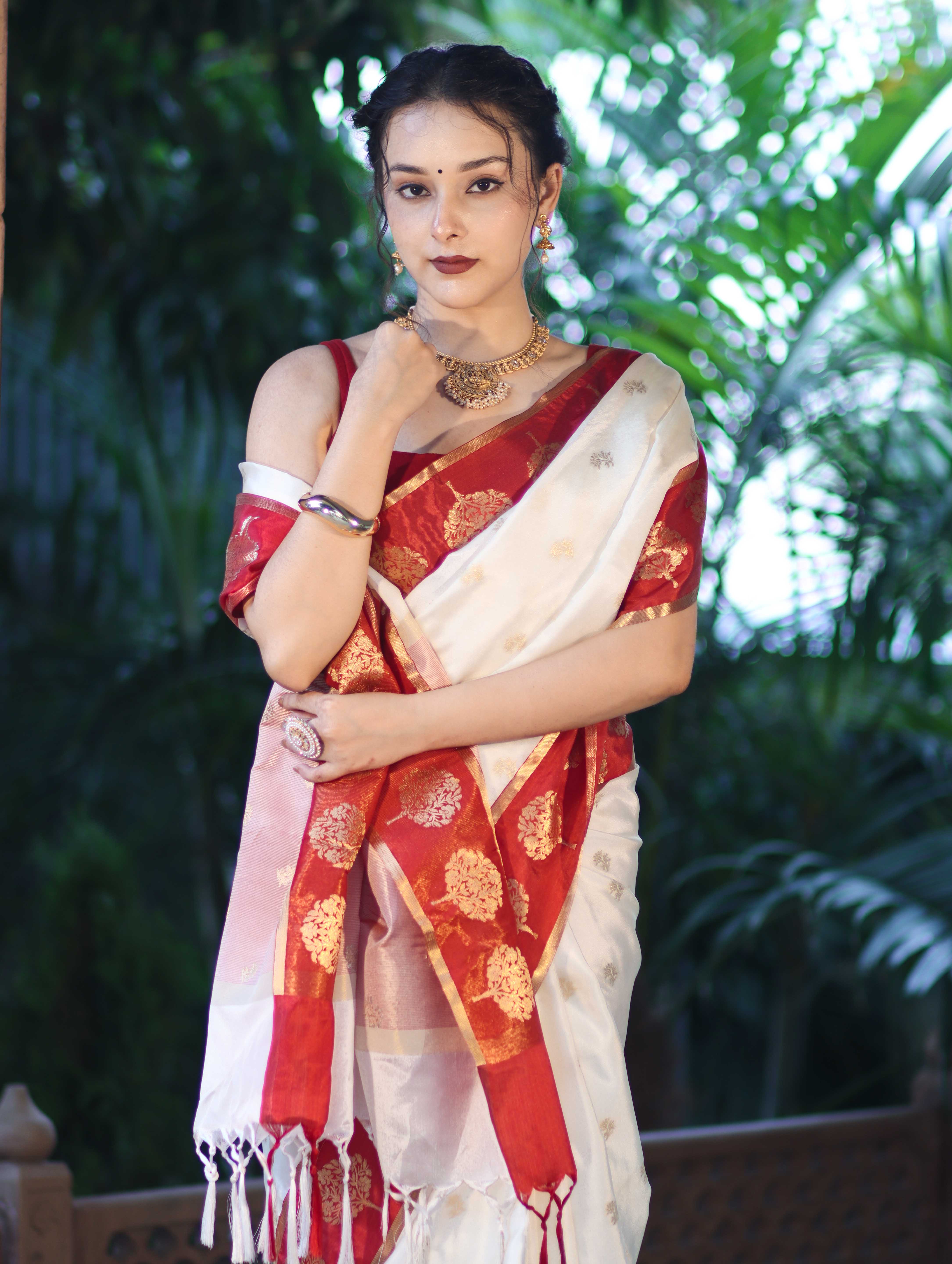 Banarasee Handloom Semi Silk Saree With Buti Design & Contrast Border-White & Maroon