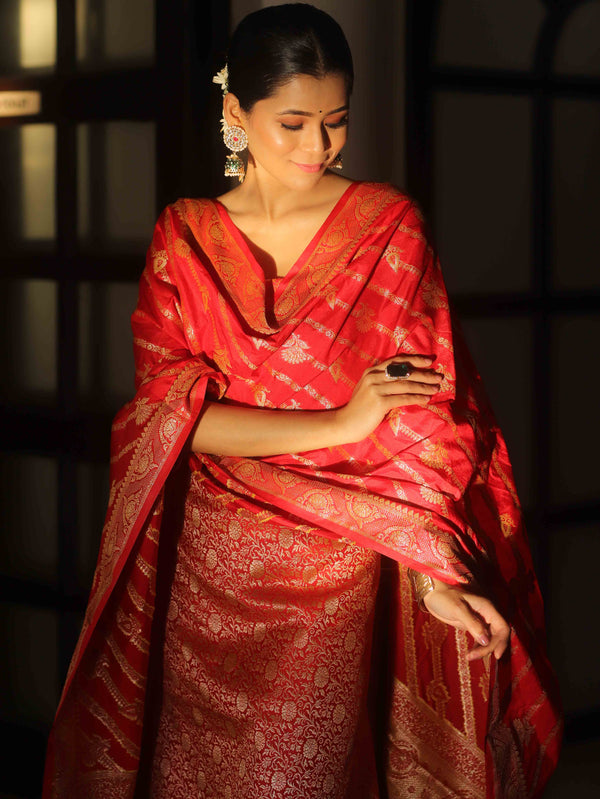 Banarasee Semi Katan Silk Salwar Kameez Fabric With Dupatta Zari Work-Red