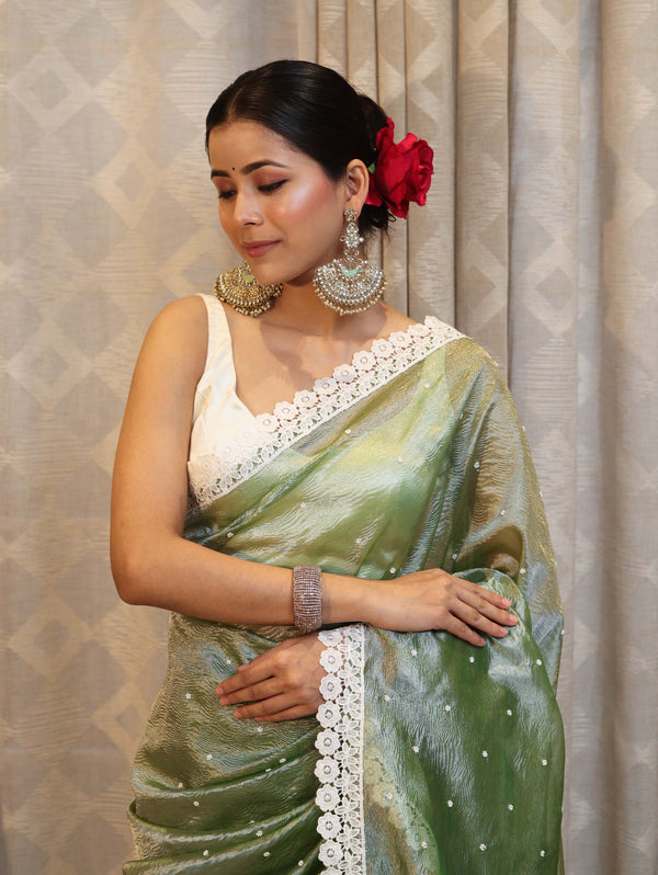 Banarasee Handwoven Crushed Tissue Saree With Buti Design & Lace-Light Green