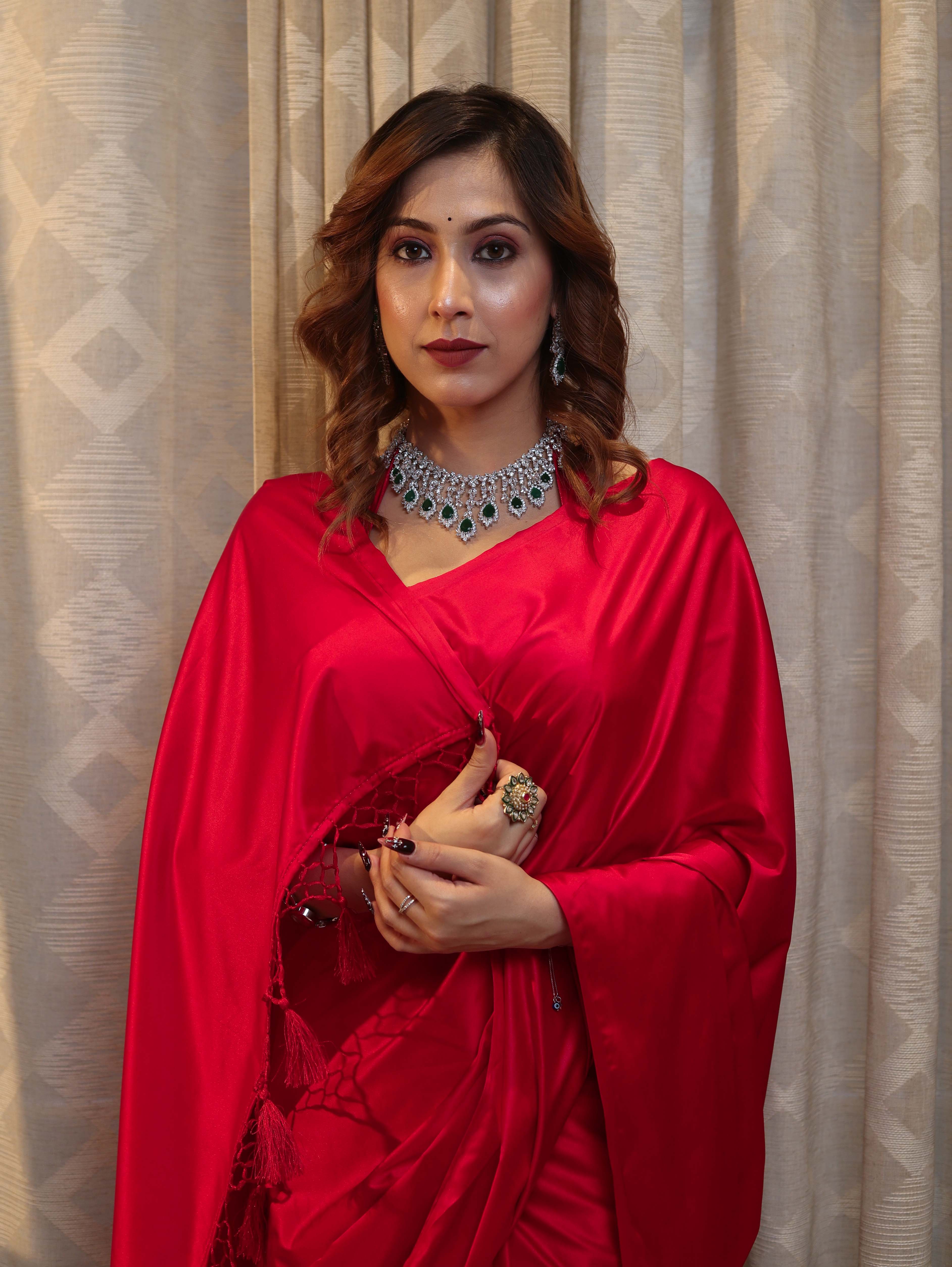 Banarasee Handloom Plain Mashru Silk Saree-Red