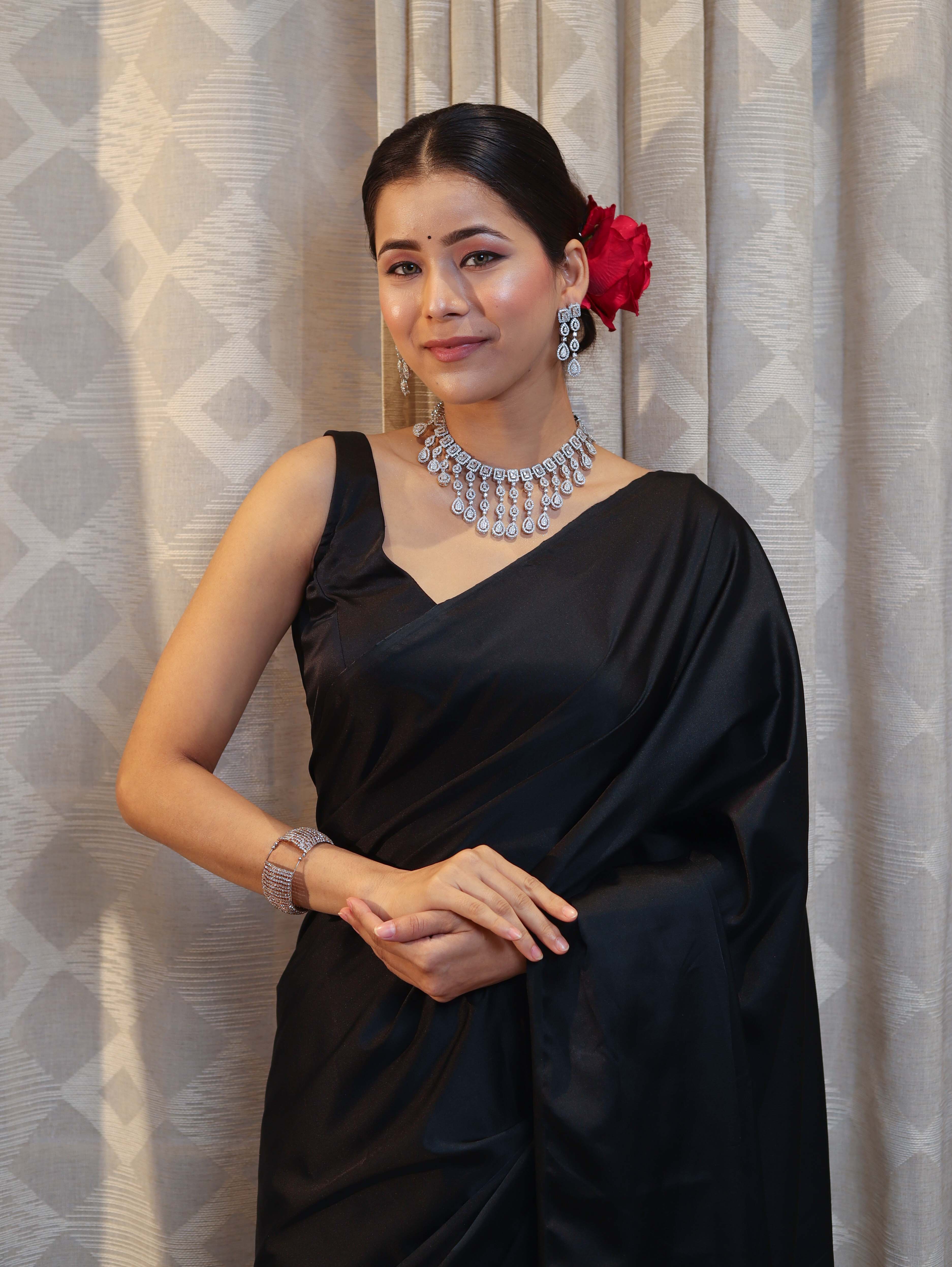 Banarasee Handloom Plain Mashru Silk Saree-Black