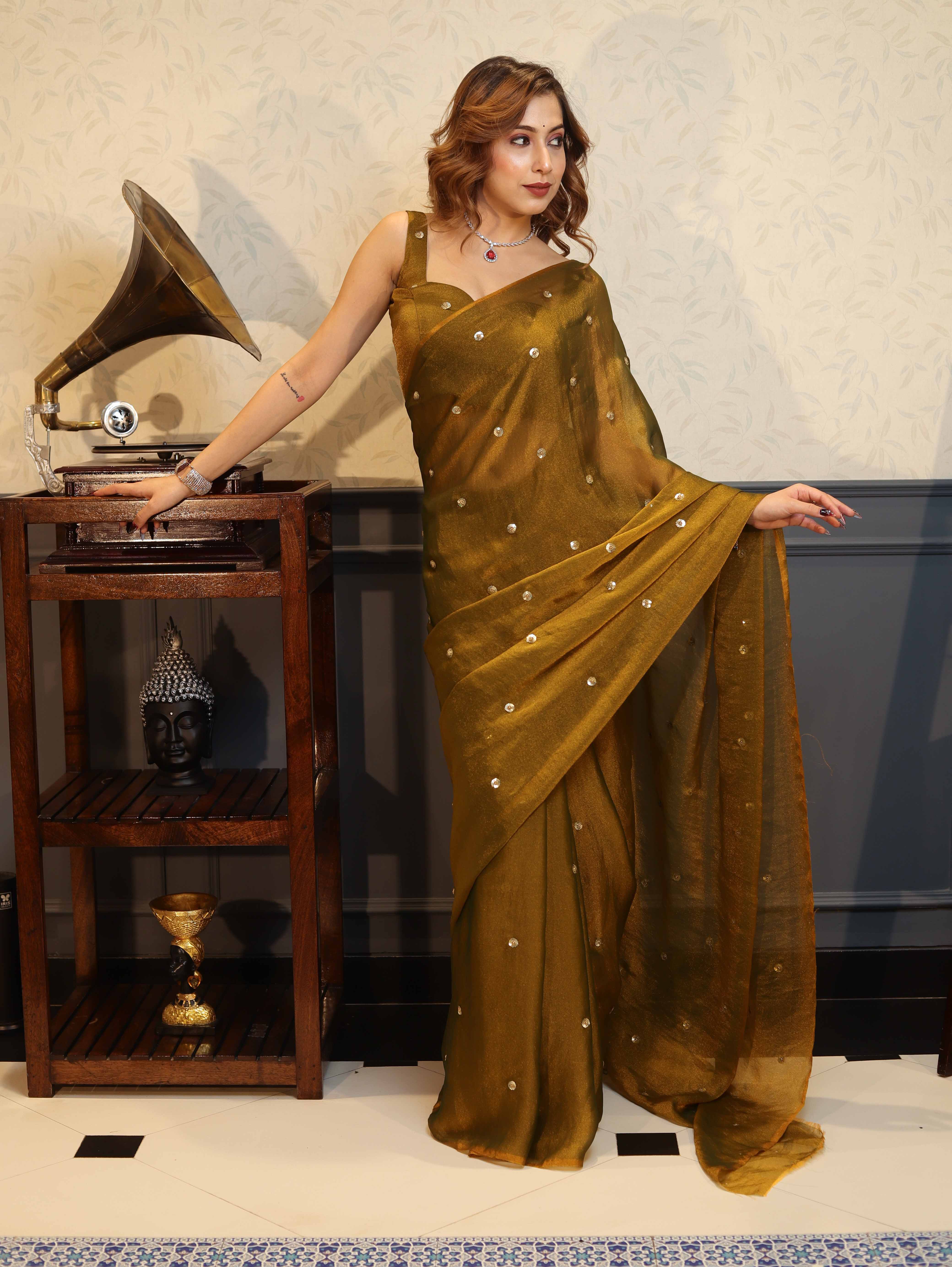 Banarasee Handwoven Semi Chiffon Saree With Buta Work-Gold
