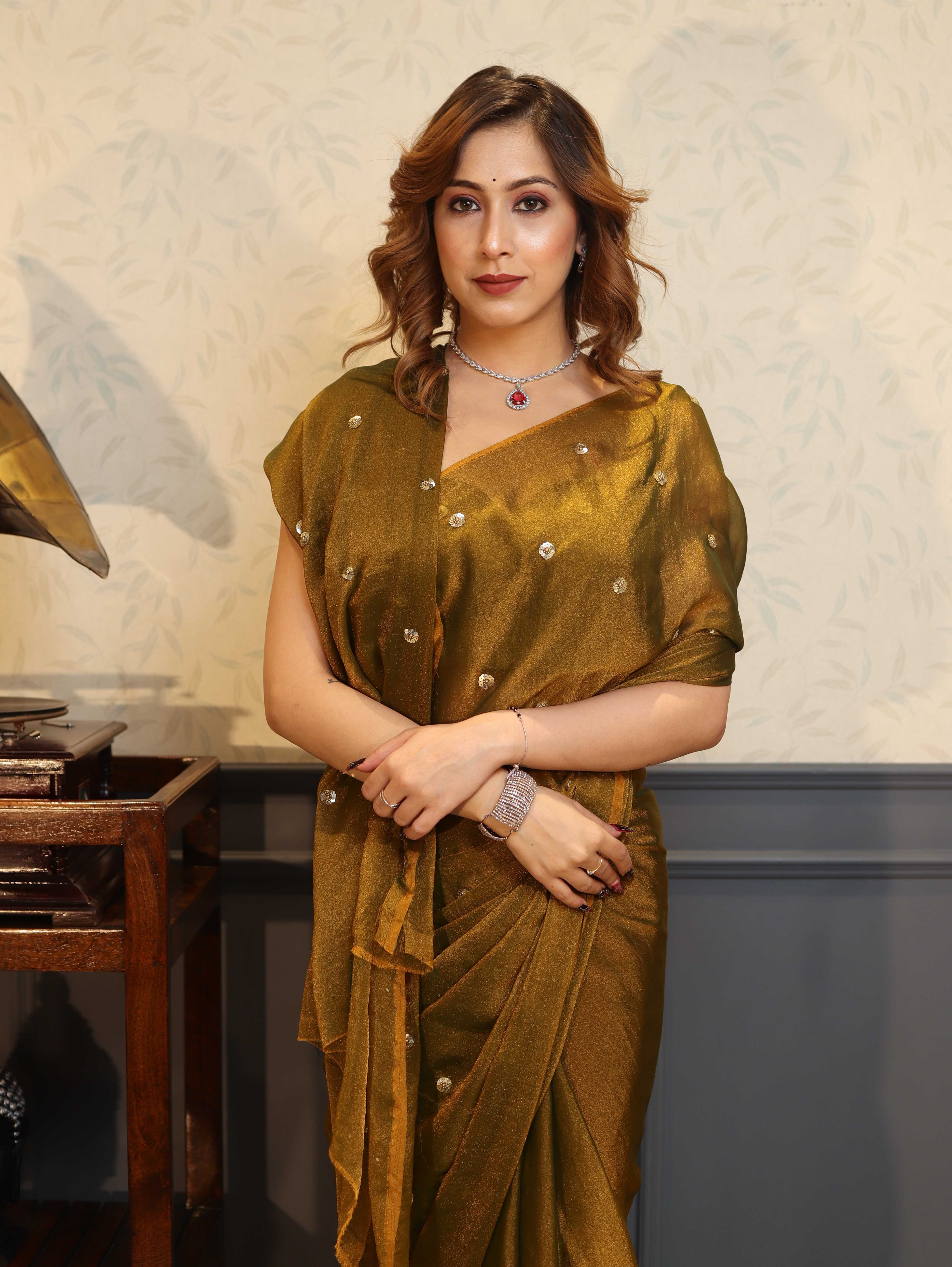 Banarasee Handwoven Semi Chiffon Saree With Buta Work-Gold