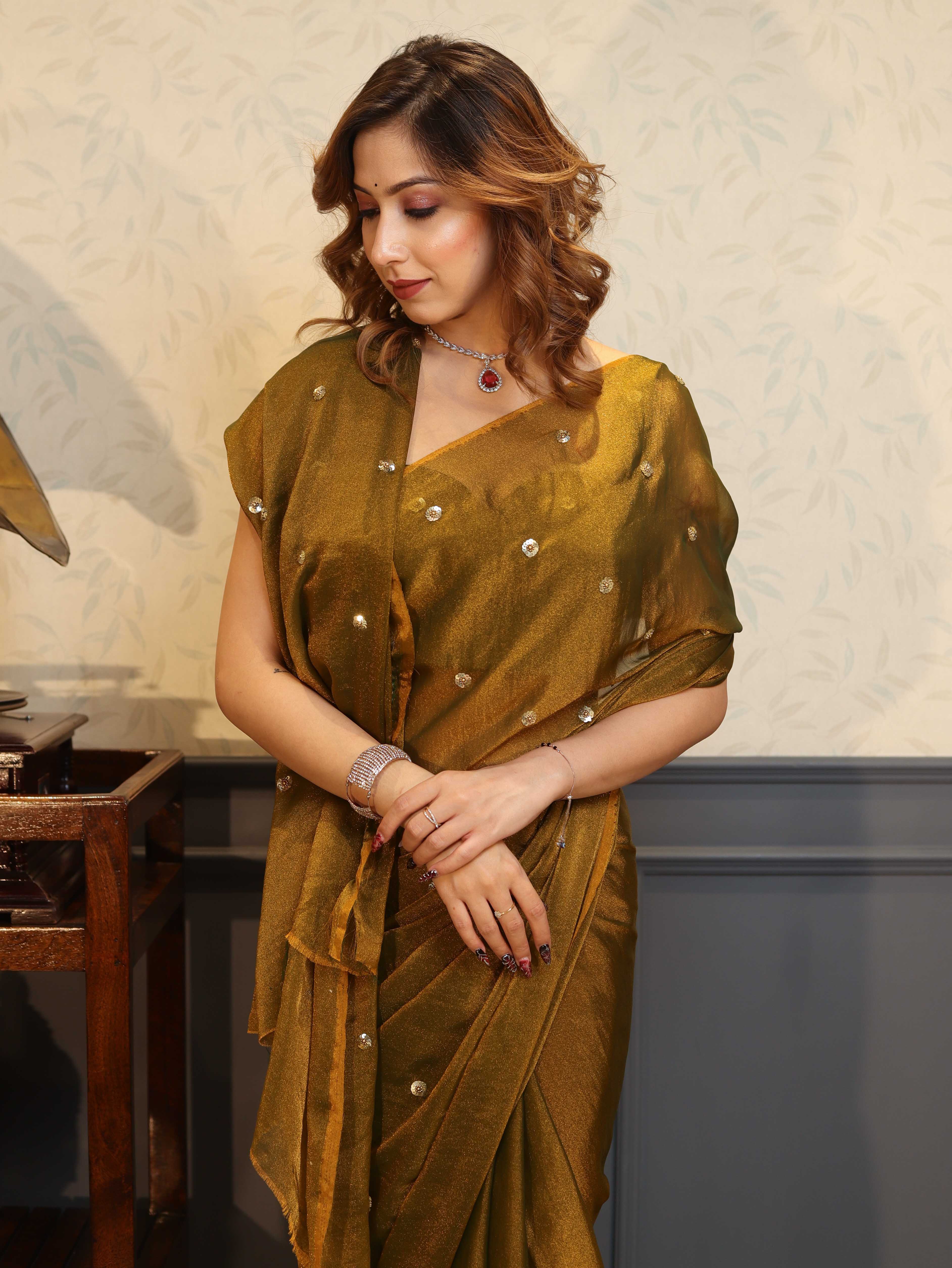 Banarasee Handwoven Semi Chiffon Saree With Buta Work-Gold