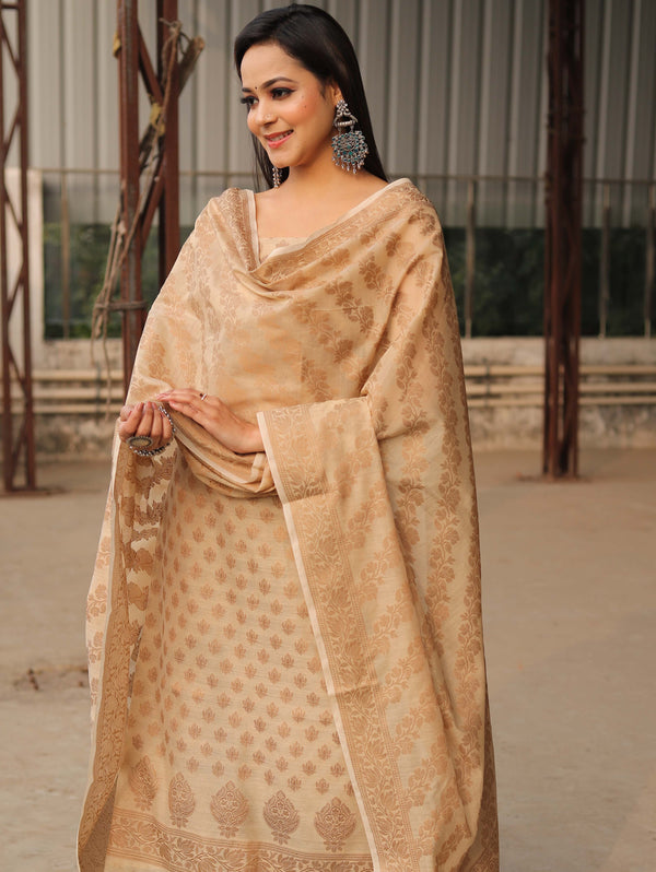 Banarasee Salwar Kameez Semi Katan Silk Fabric With Zari & Resham Desi