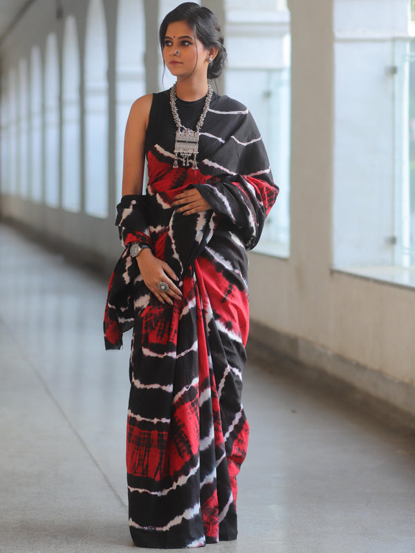 Handloom Mul Cotton Shibori Dyed Saree-Black & Red