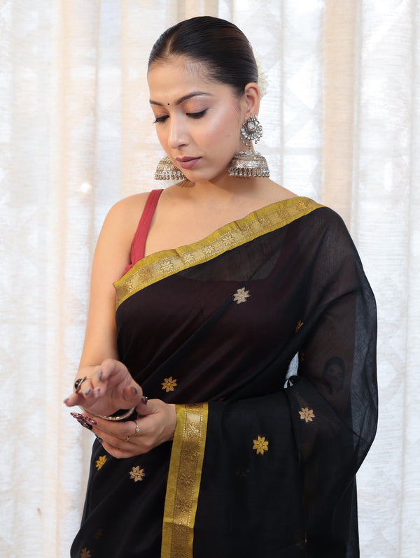 Banarasee Handloom Cotton Silk Saree With Buti Design & Contrast Pallu-Black & Maroon
