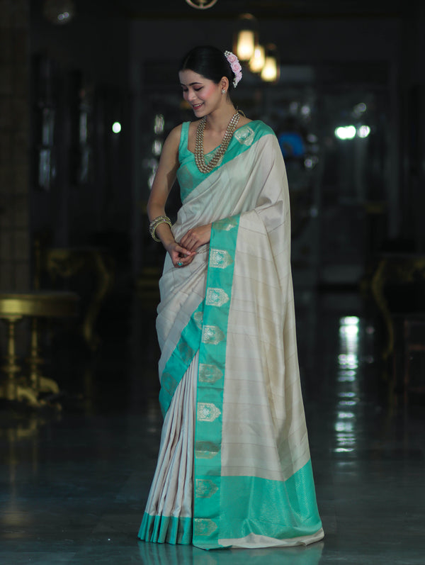Banarasee Handloom Plain Semi Silk Saree With Contrast Zari Border-Cream & Light Green
