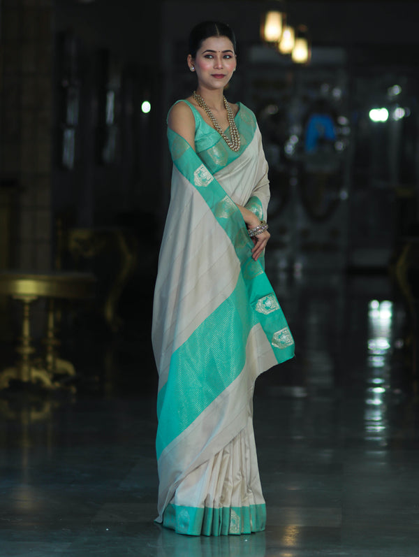 Banarasee Handloom Plain Semi Silk Saree With Contrast Zari Border-Cream & Light Green