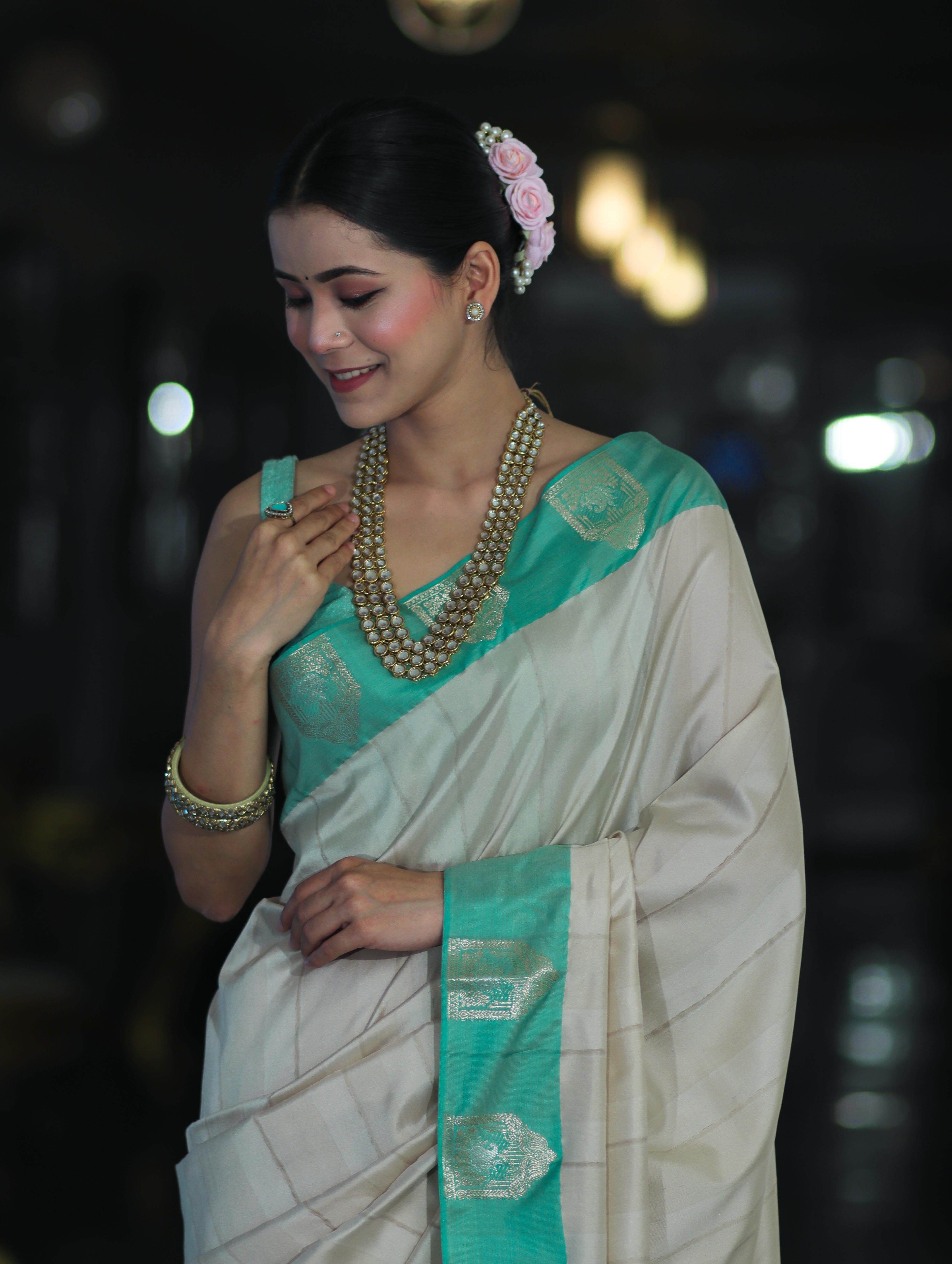 Banarasee Handloom Plain Semi Silk Saree With Contrast Zari Border-Cream & Light Green