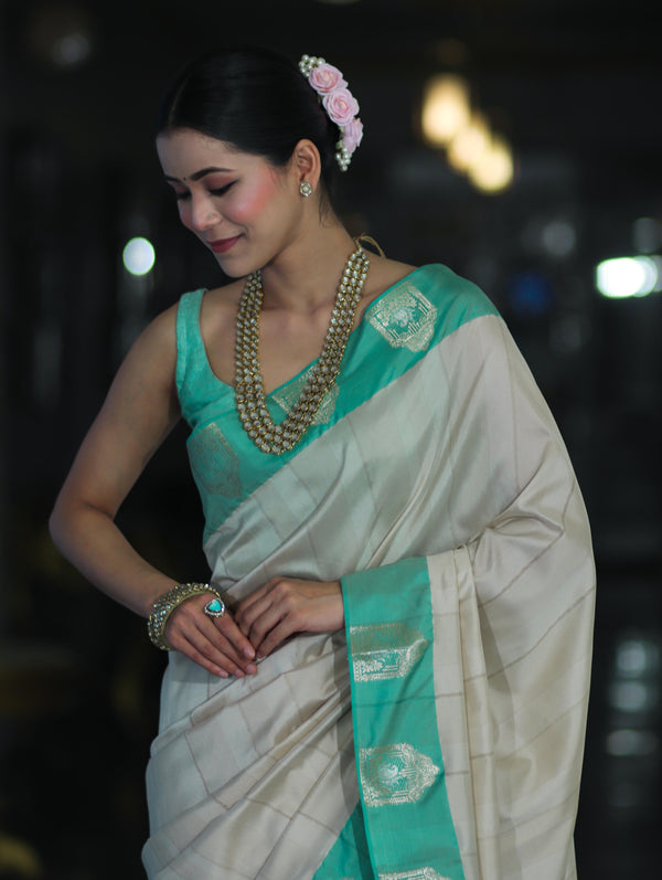 Banarasee Handloom Plain Semi Silk Saree With Contrast Zari Border-Cream & Light Green