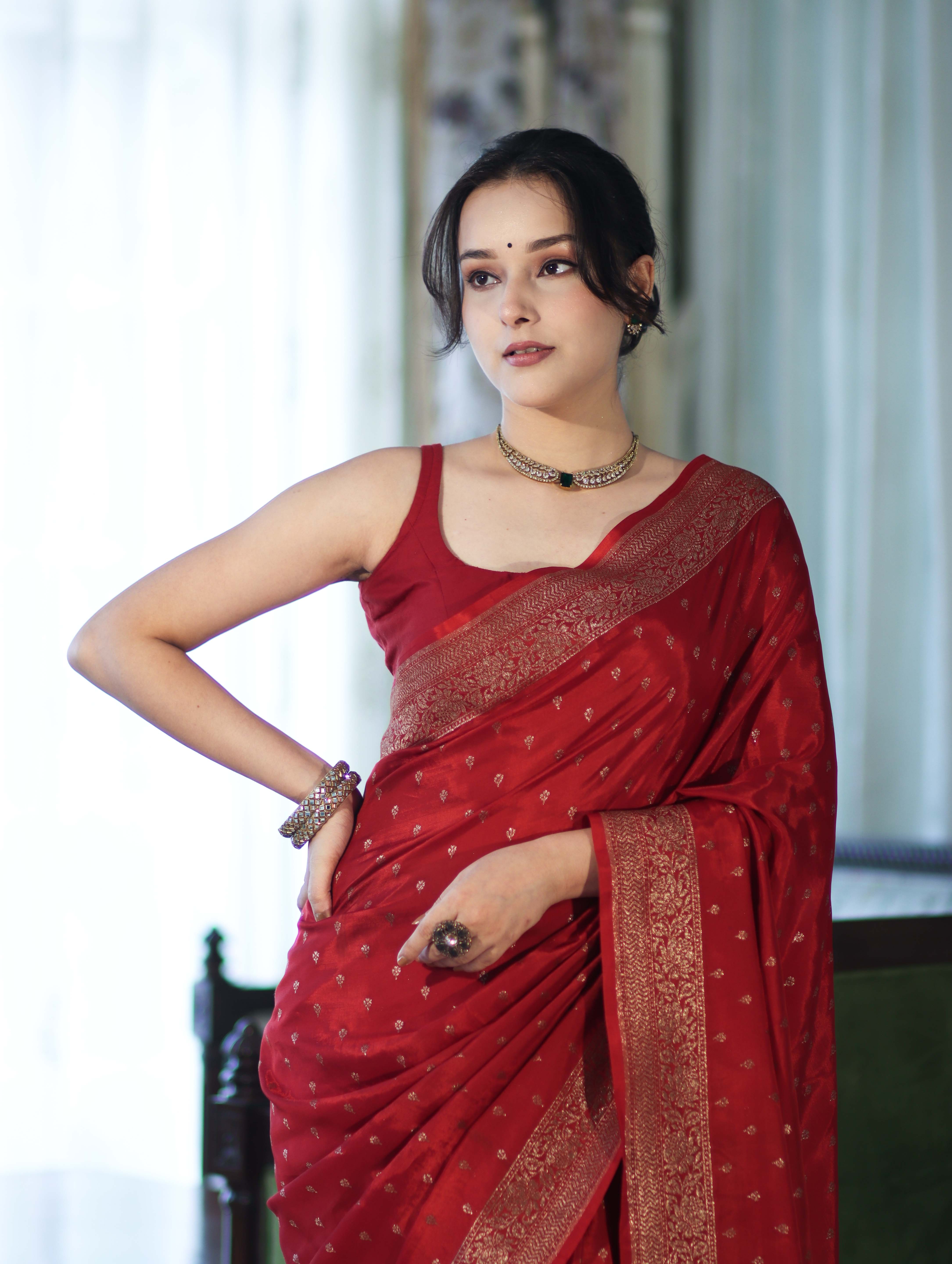 Banarasee Handloom Soft Silk Saree With Antique Zari Buti Design & Border-Maroon