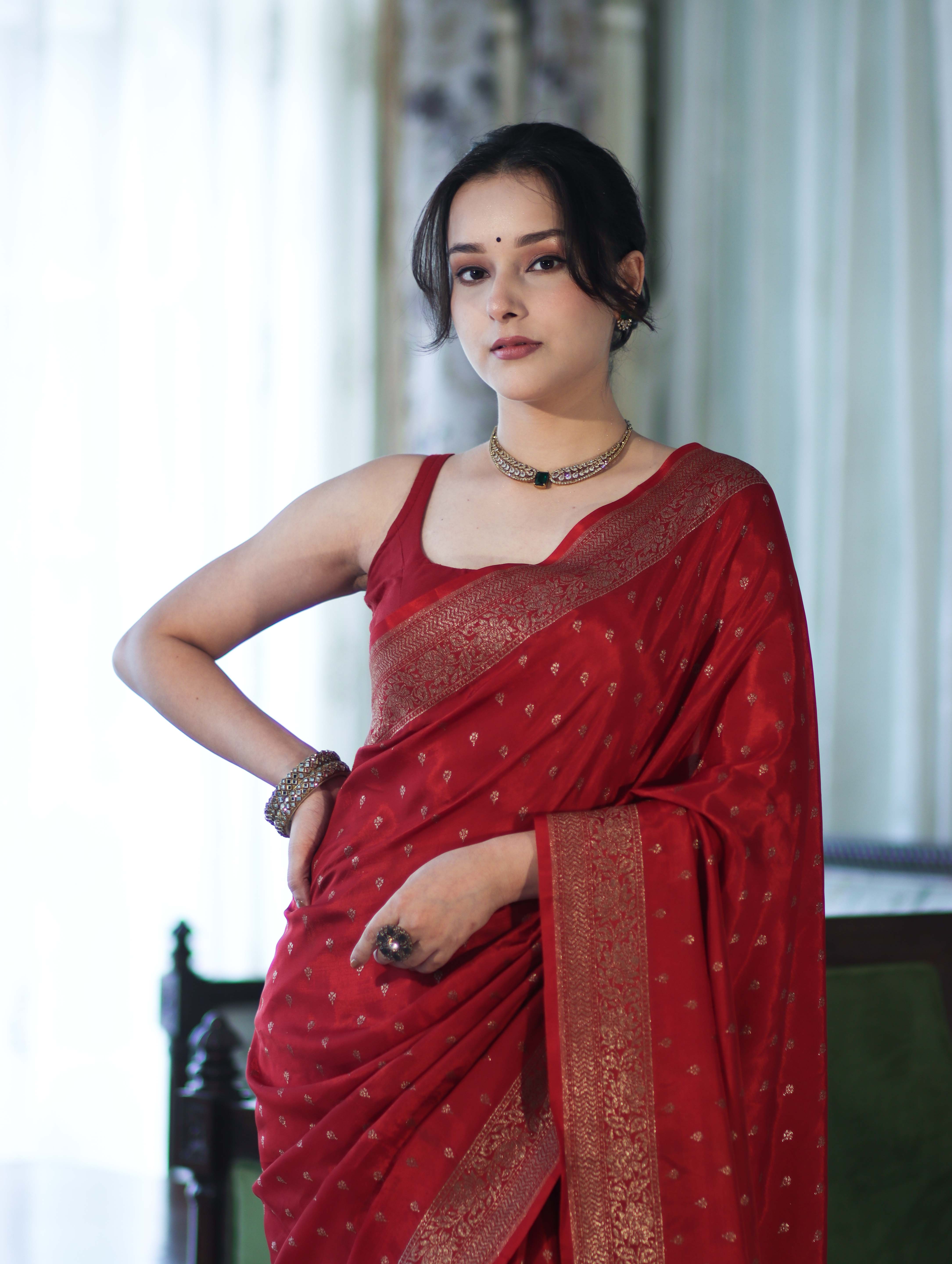Banarasee Handloom Soft Silk Saree With Antique Zari Buti Design & Border-Maroon