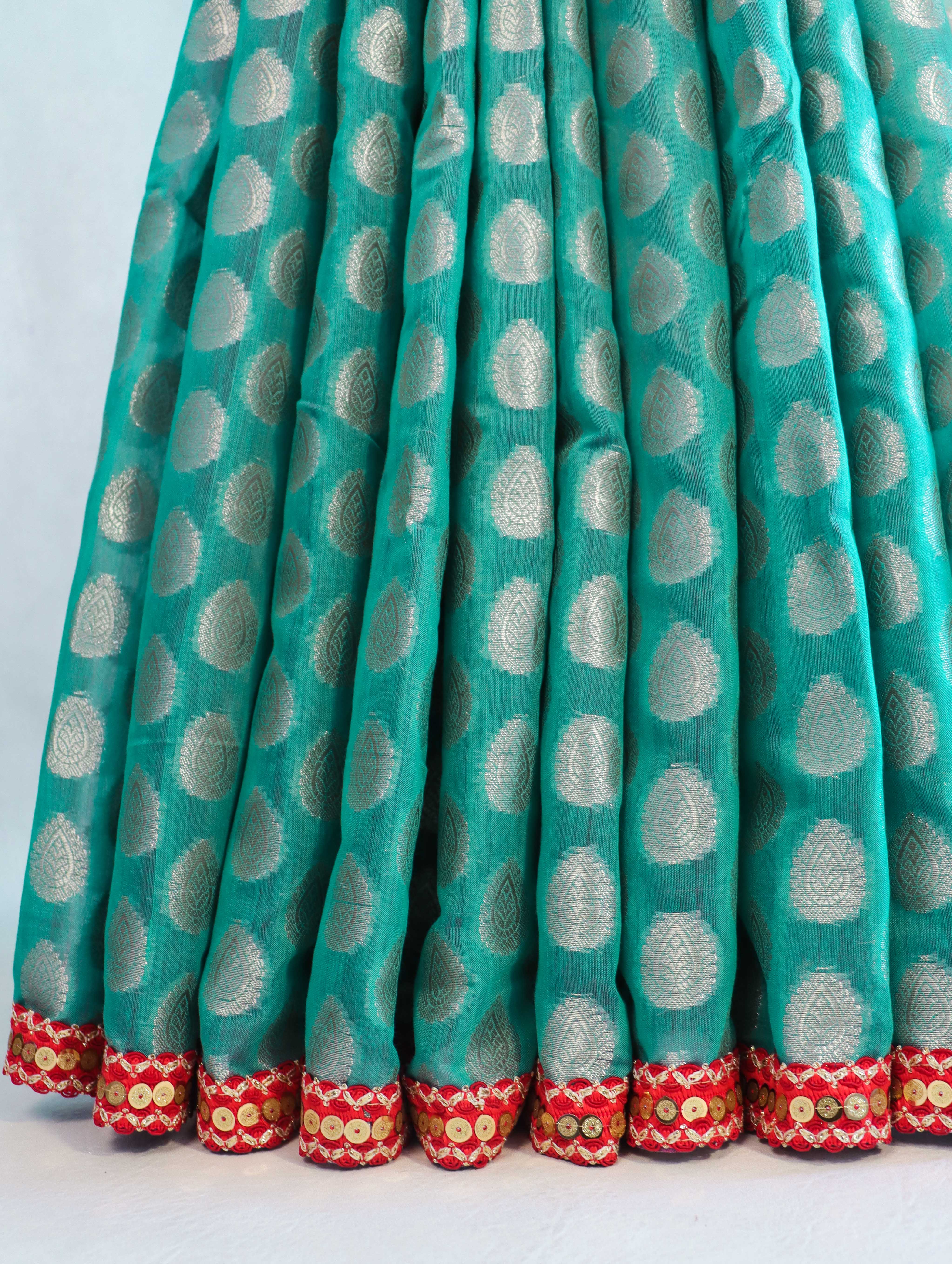 Banarasee Handloom Chanderi Cotton Saree With Buta Besign & Lace-Light Green