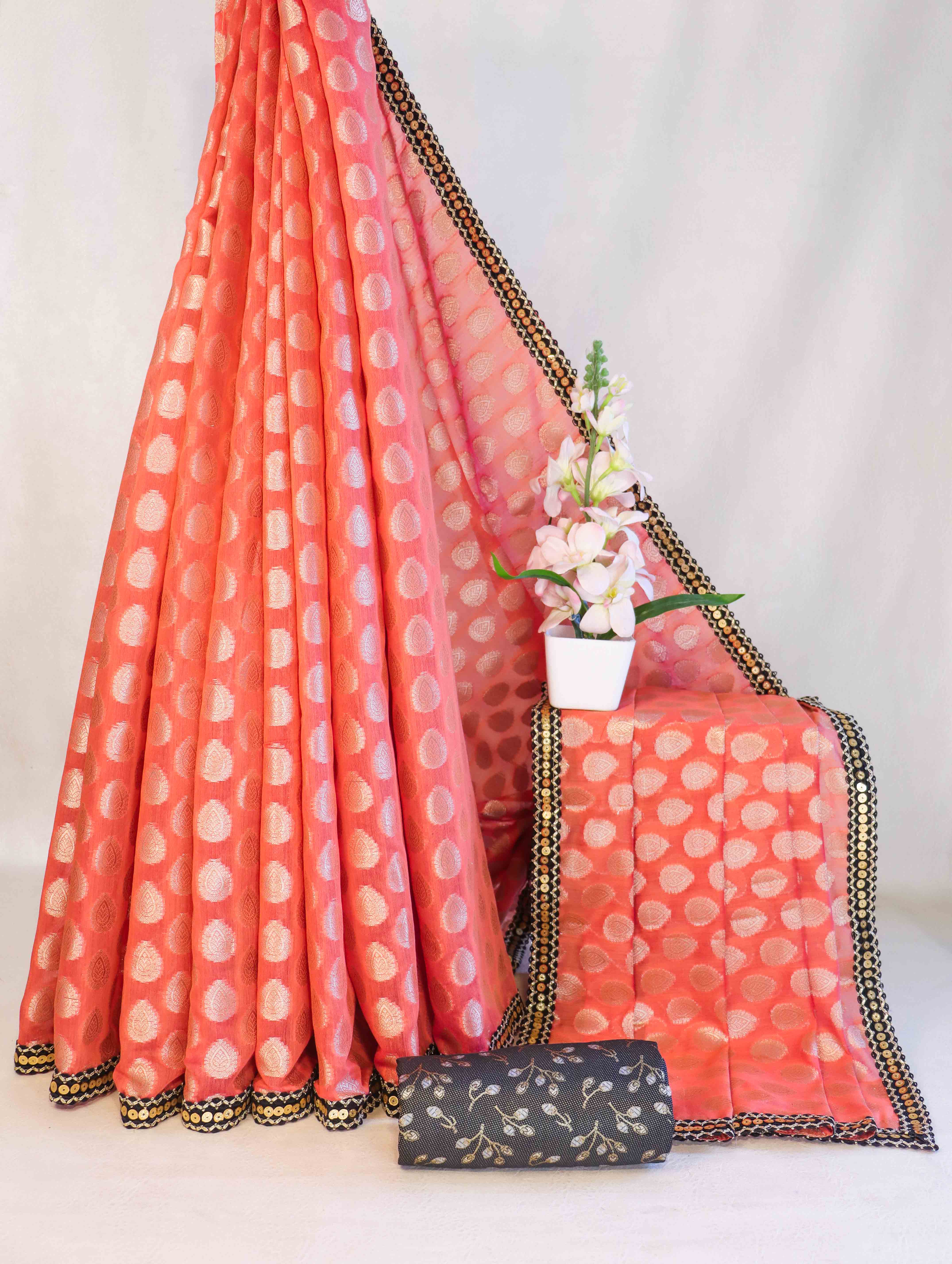 Banarasee Handloom Chanderi Cotton Saree With Buta Besign & Lace-Peachy Pink