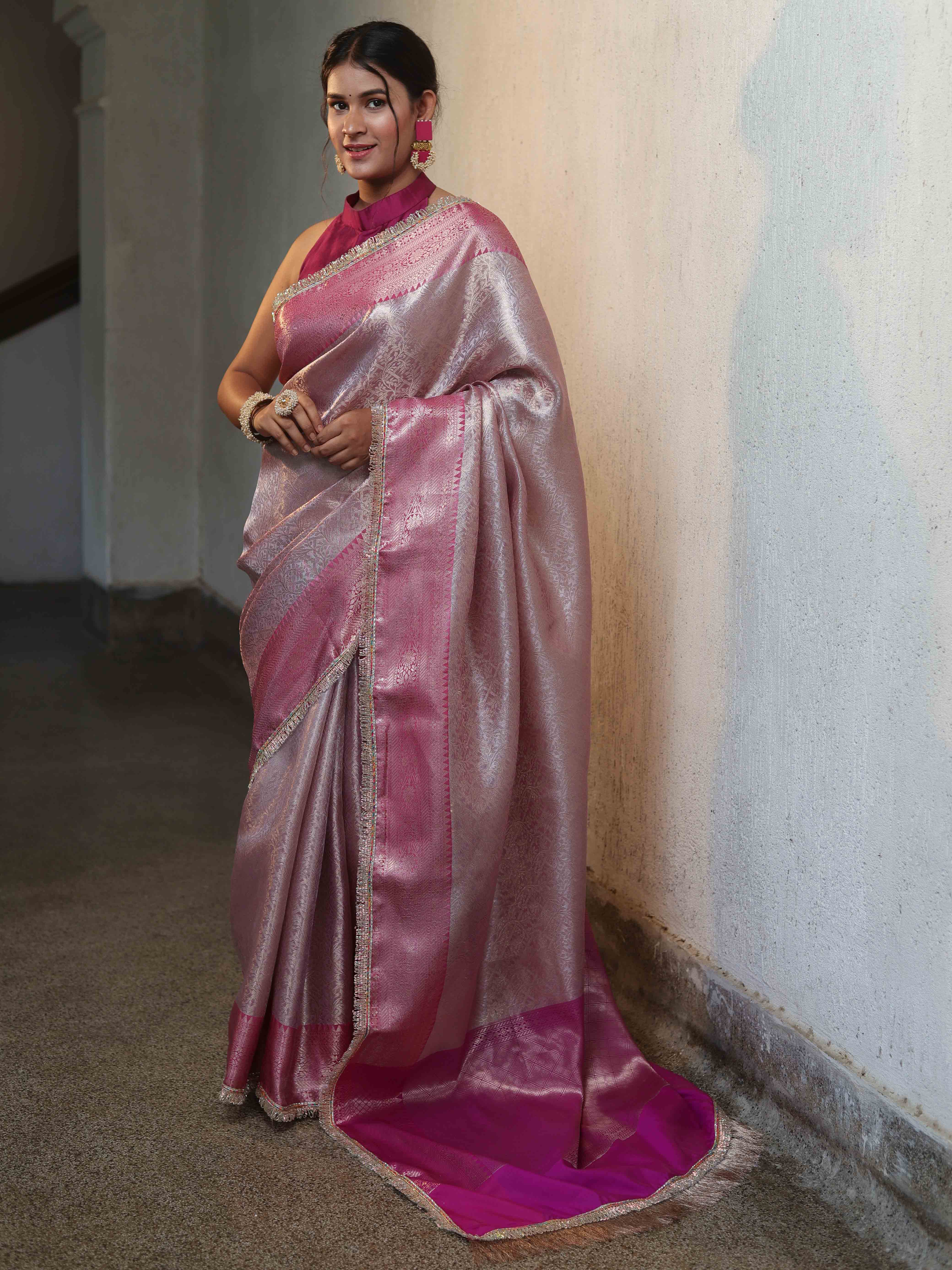 Banarasee Handwoven Tissue Saree With Zari Jaal Design & Lace-Pink(Dual Shade)