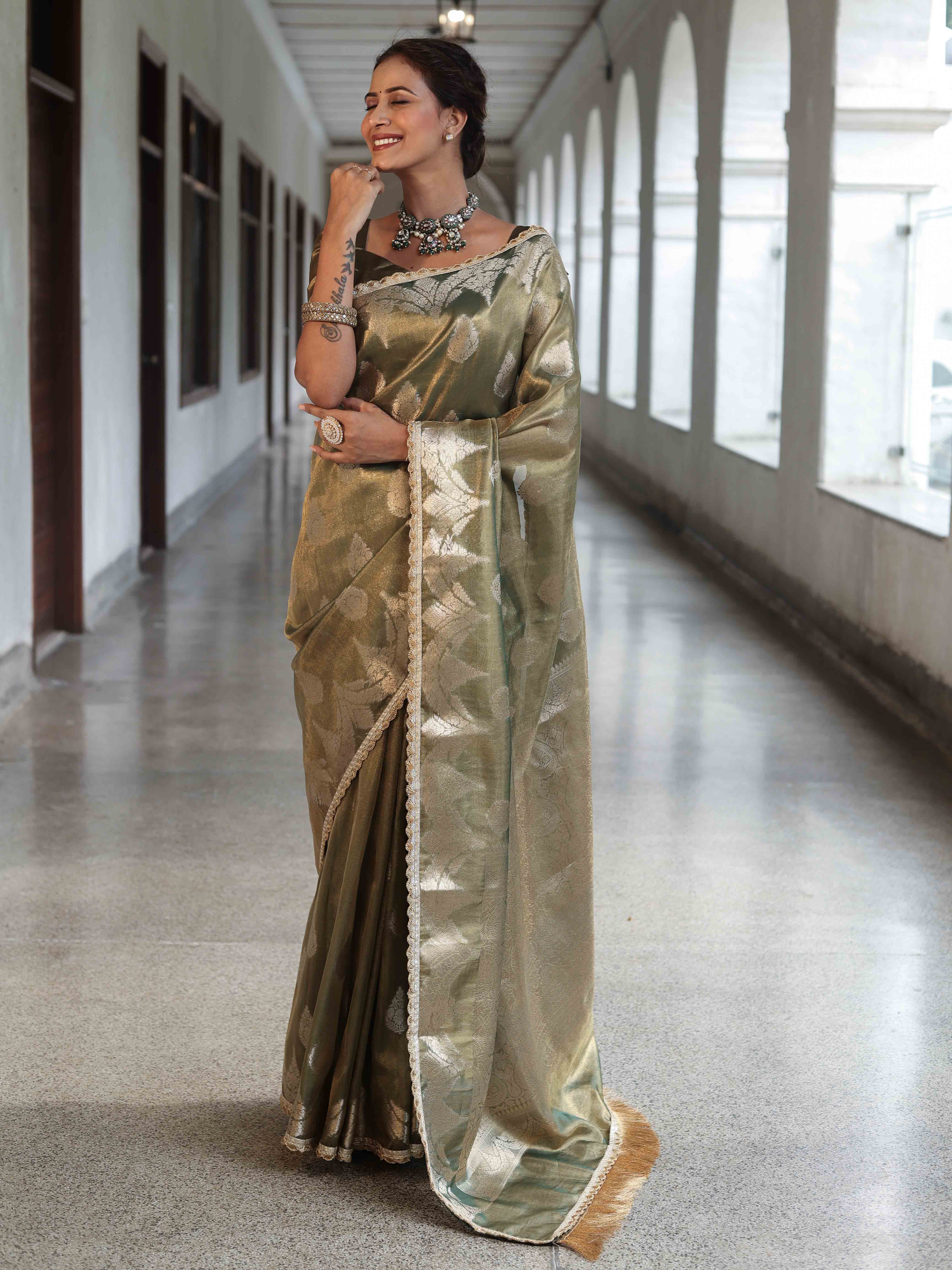 Banarasee Handwoven Crushed Tissue Saree With Zari Buta Design & Lace-Olive Green