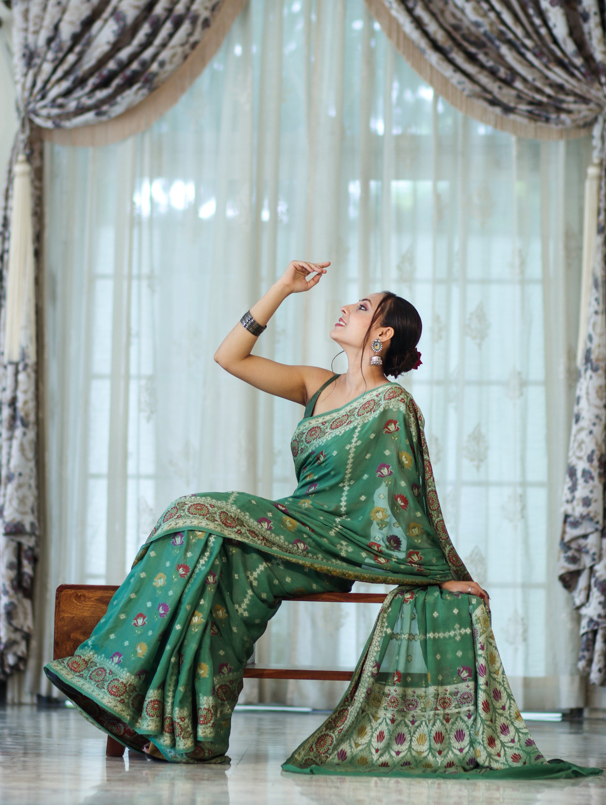 Banarasee Handloom Pure Chiffon Saree With Resham Work-Green