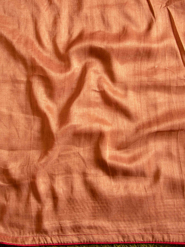 Banarasee Silk Blend Saree With Batik Print & Contrast Blouse-Red