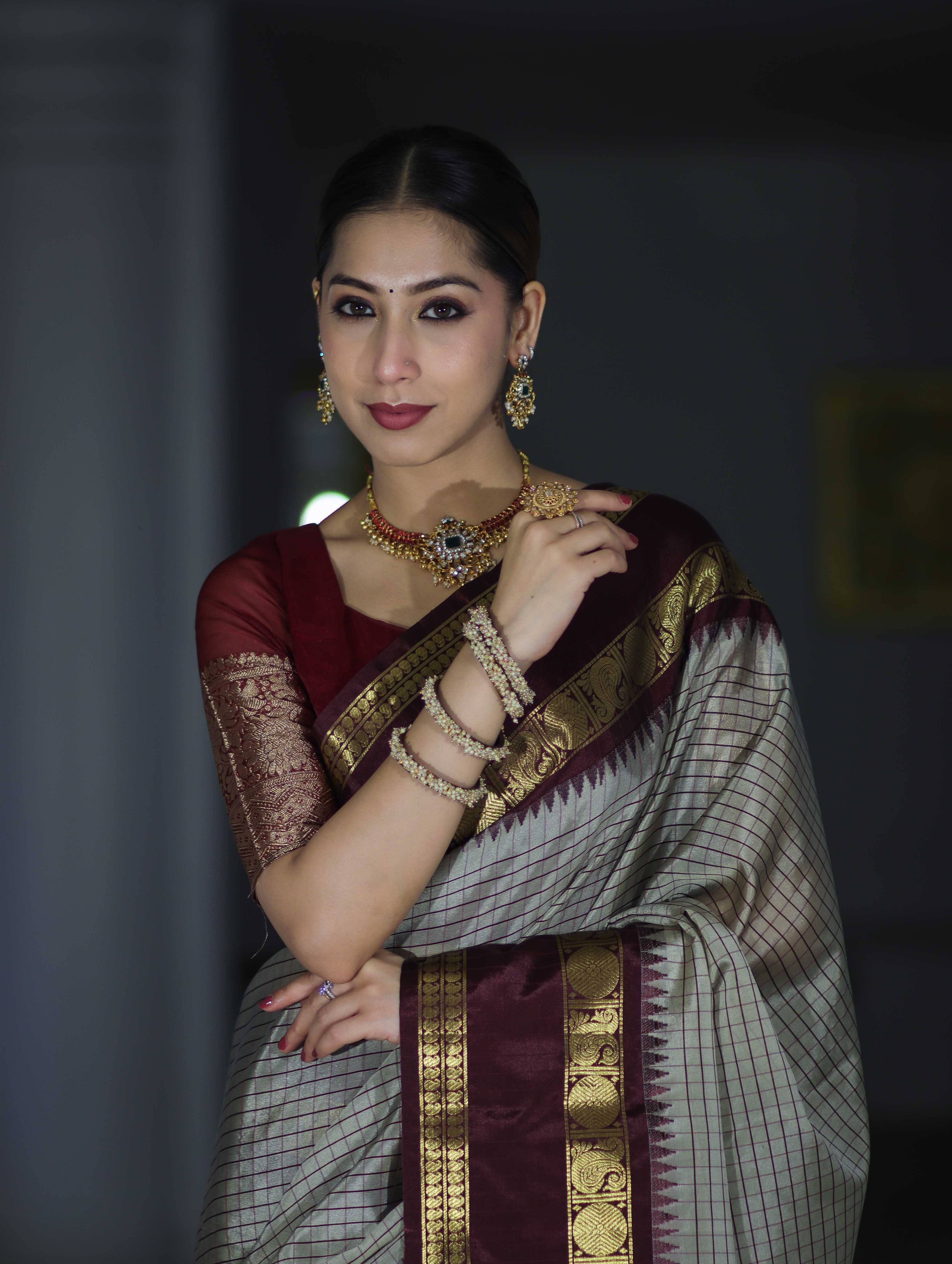 Banarasee Handloom Semi Silk Saree With Checks Design & Contrast Border-Grey & Burgundy