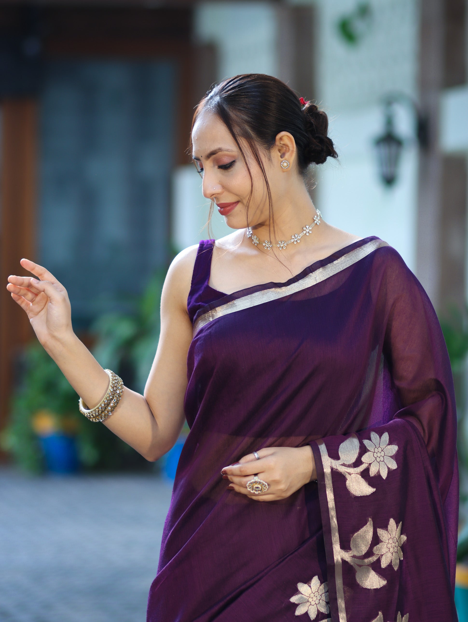 Banarasee Handloom Cotton Silk Plain Saree With Floral Zari Border-Violet