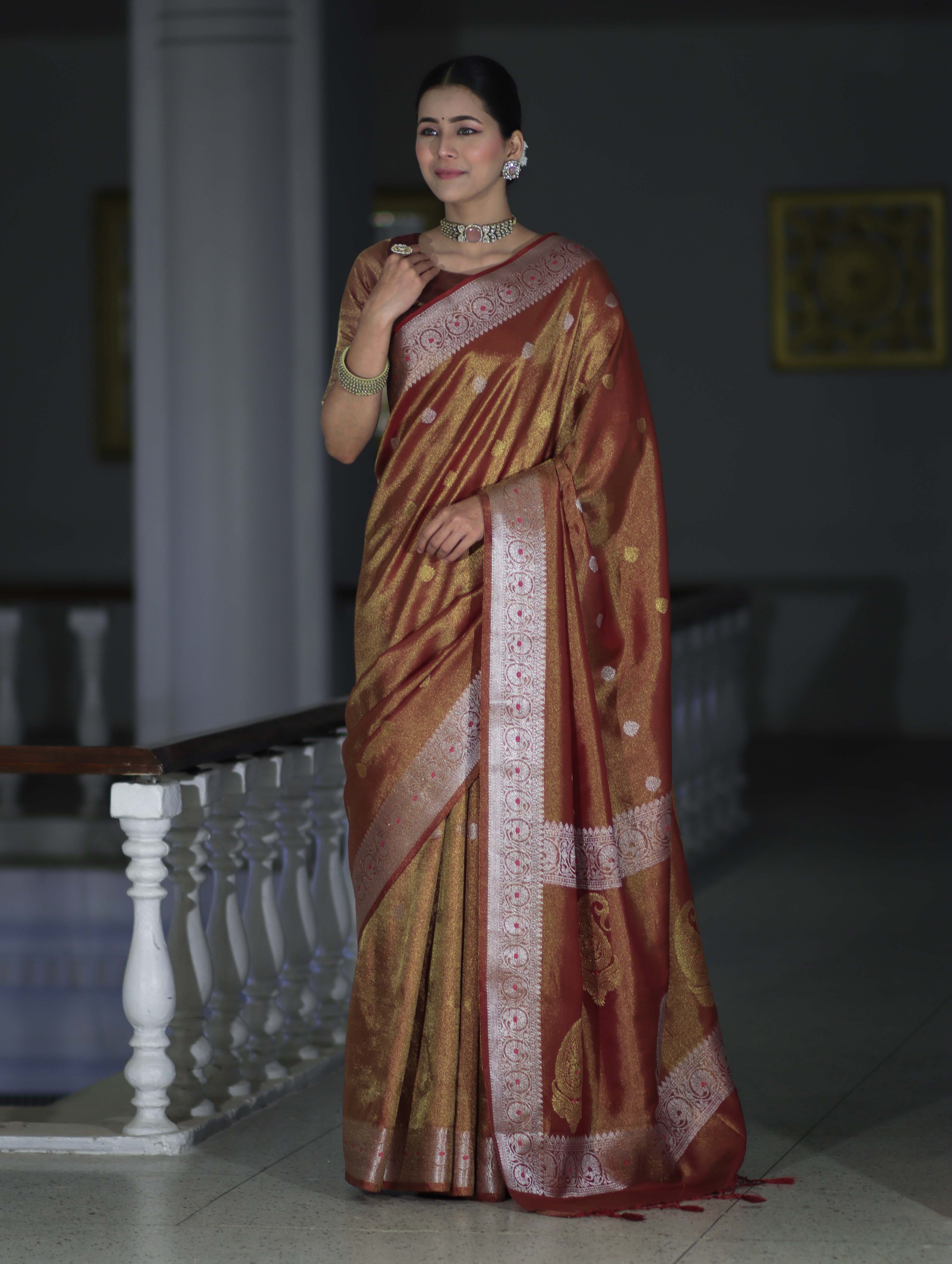 Banarasee Handloom Dual Tone Shimmer Silk Saree With Buti Design & Meena Border-Earthy Brown