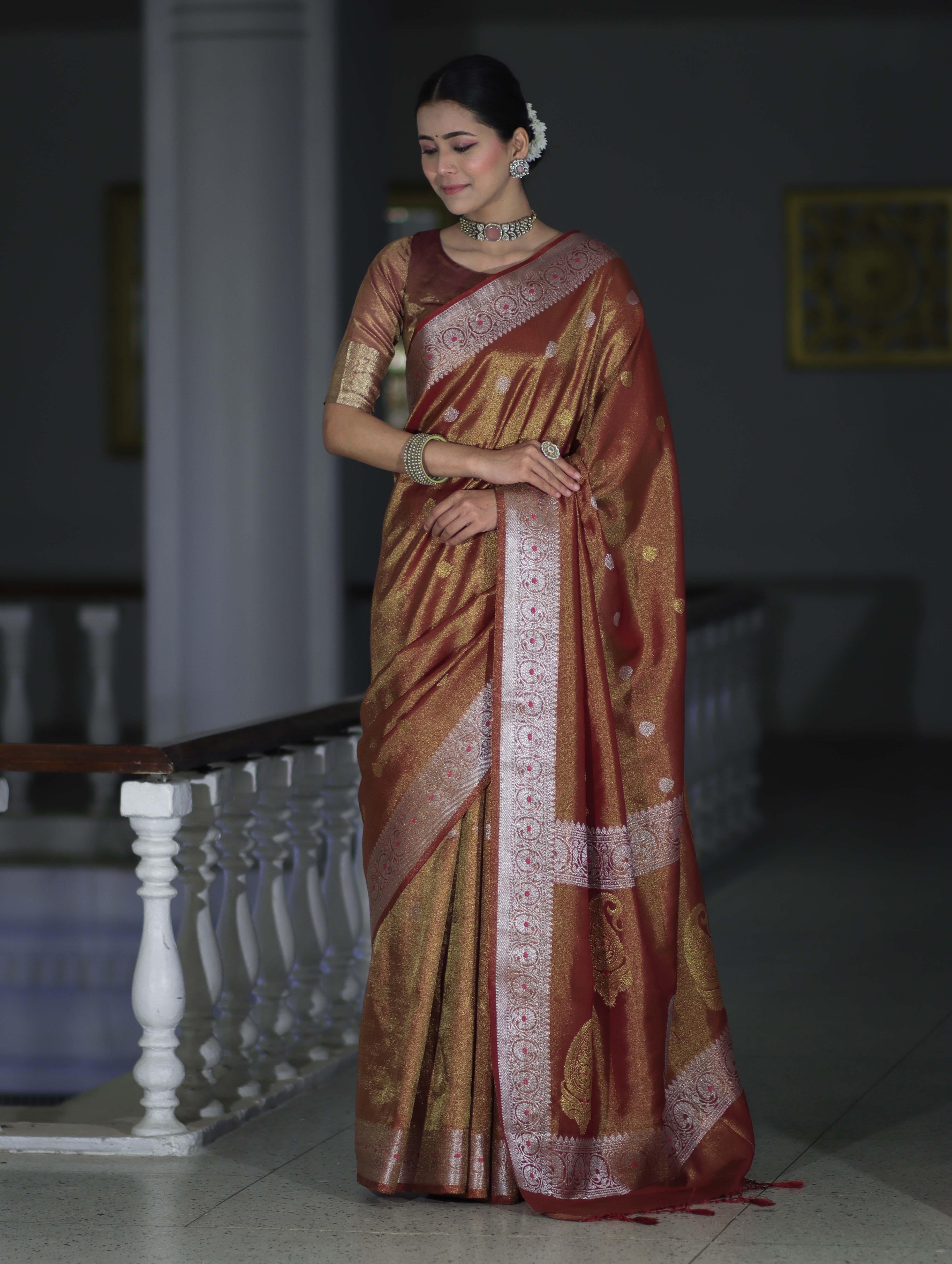 Banarasee Handloom Dual Tone Shimmer Silk Saree With Buti Design & Meena Border-Earthy Brown
