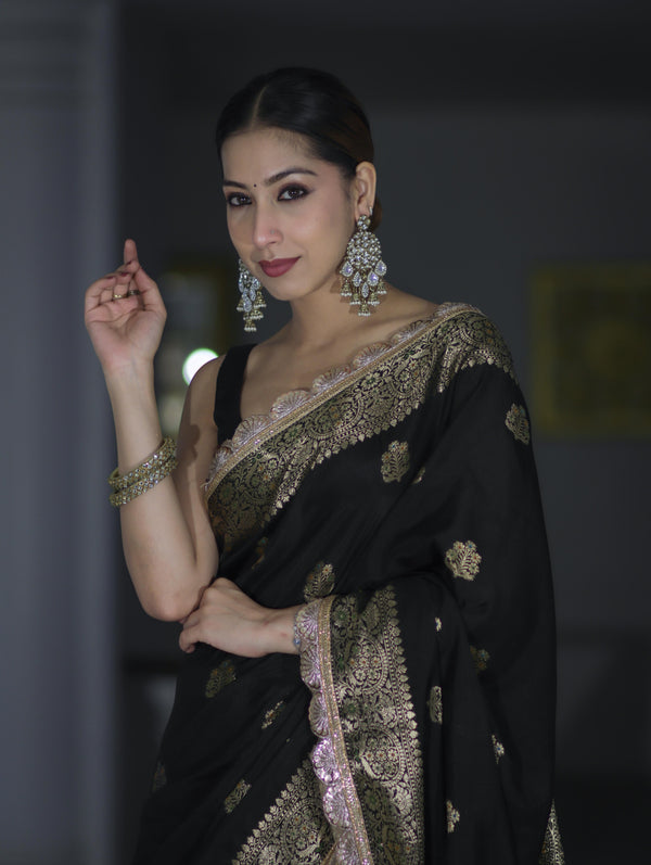 Banarasee Handloom Semi Silk Saree With Zari Buti Design & Lace Border-Black