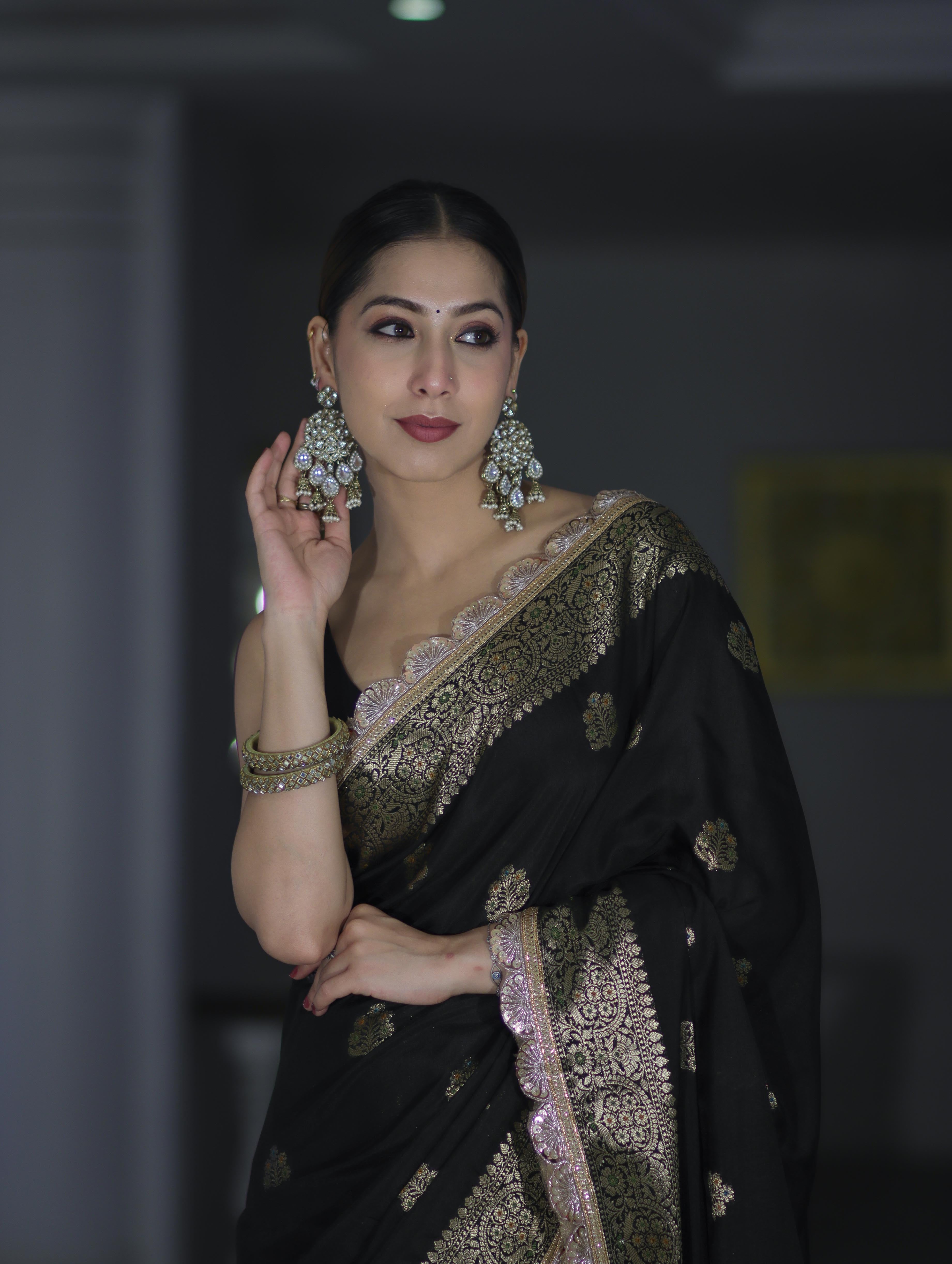 Banarasee Handloom Semi Silk Saree With Zari Buti Design & Lace Border-Black