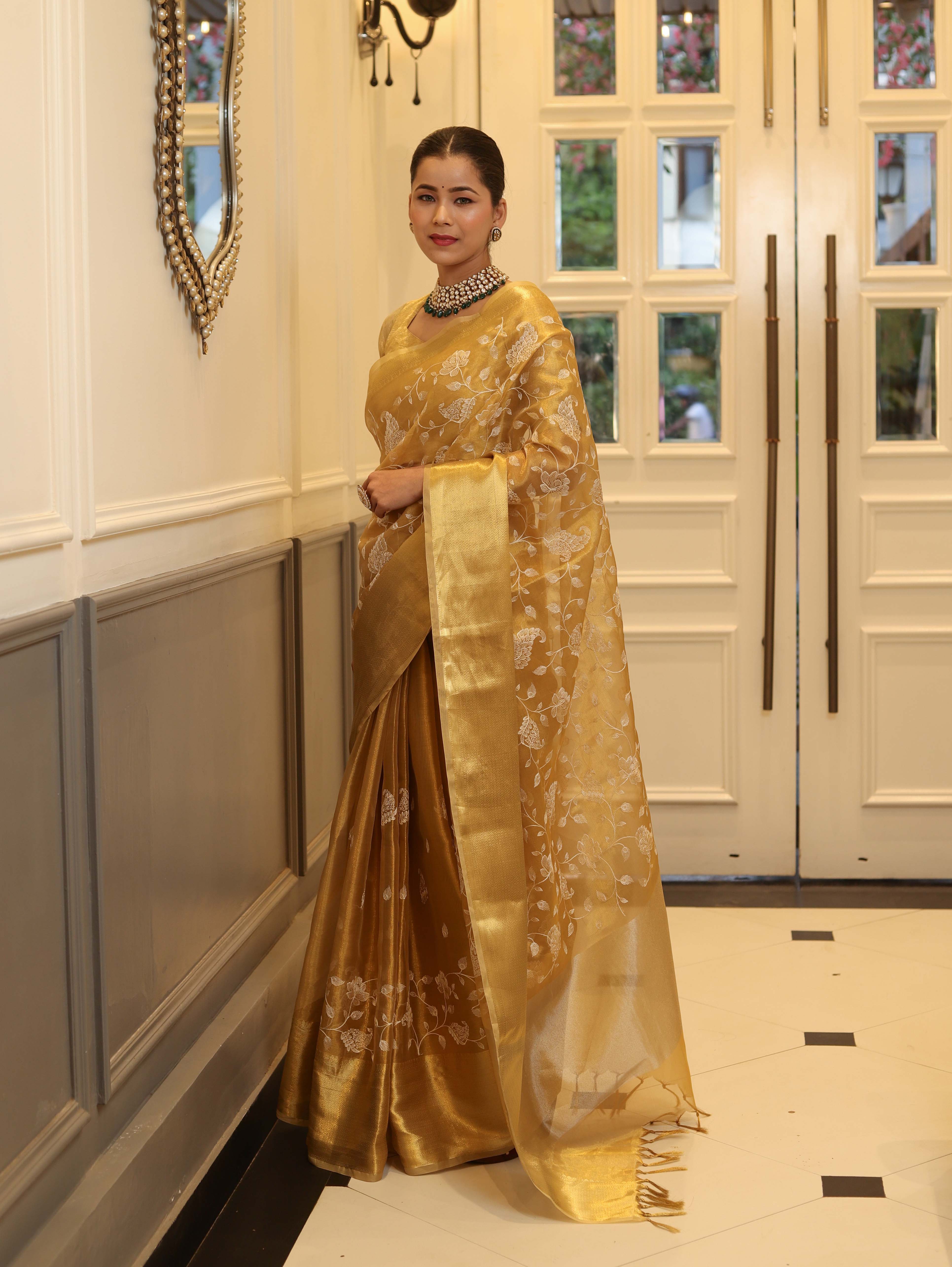 Banarasee Handwoven Tissue Saree With Zari & Thread Work-Gold
