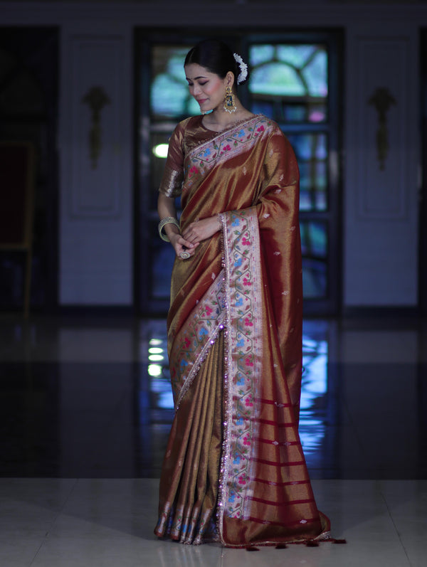 Banarasee Handloom Dual Tone Shimmer Silk Saree With Buti Design & Lace Border-Earthy Brown