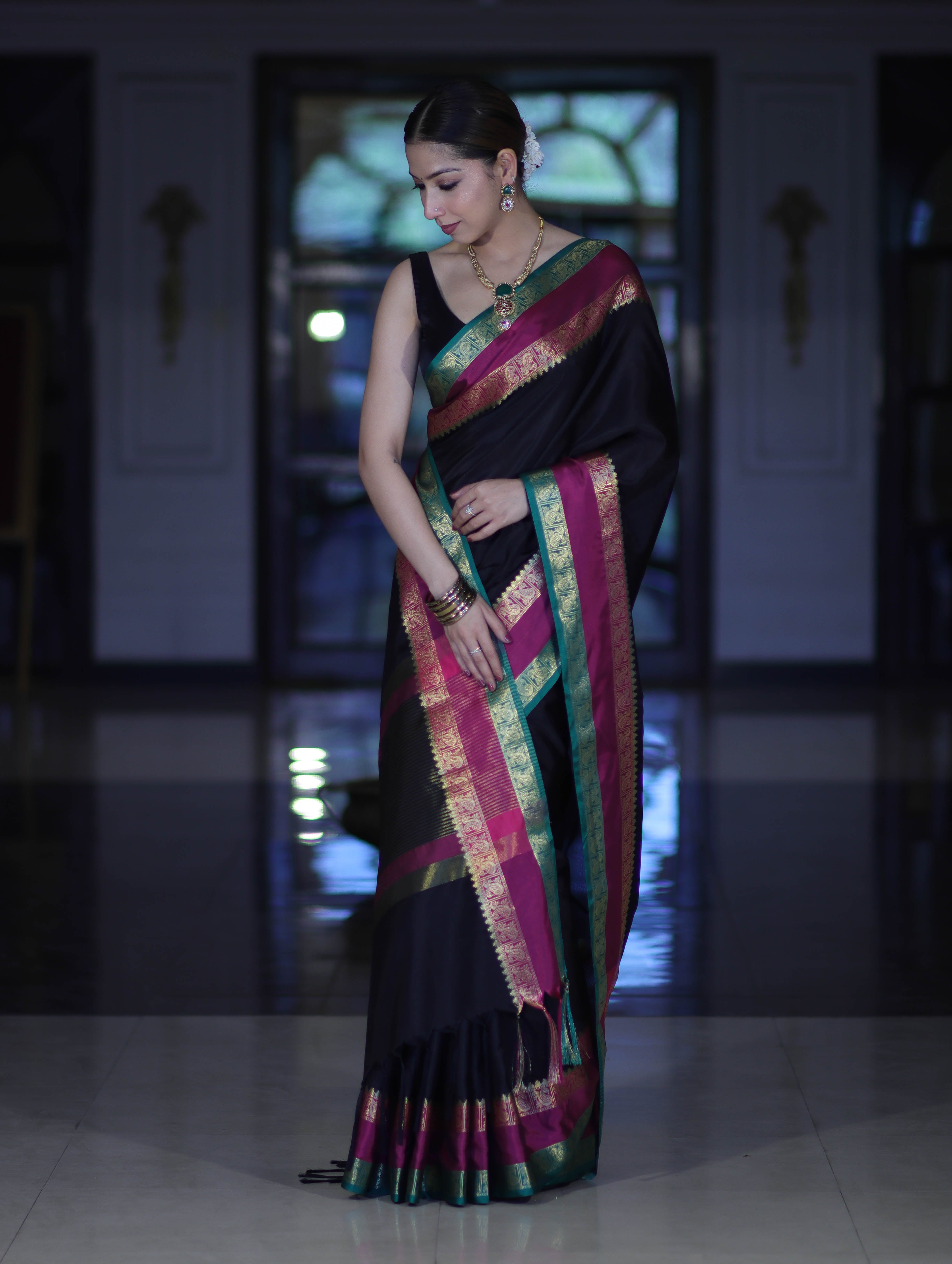 Banarasee Handloom Plain Semi Silk Saree With Contrast Zari Border-Black