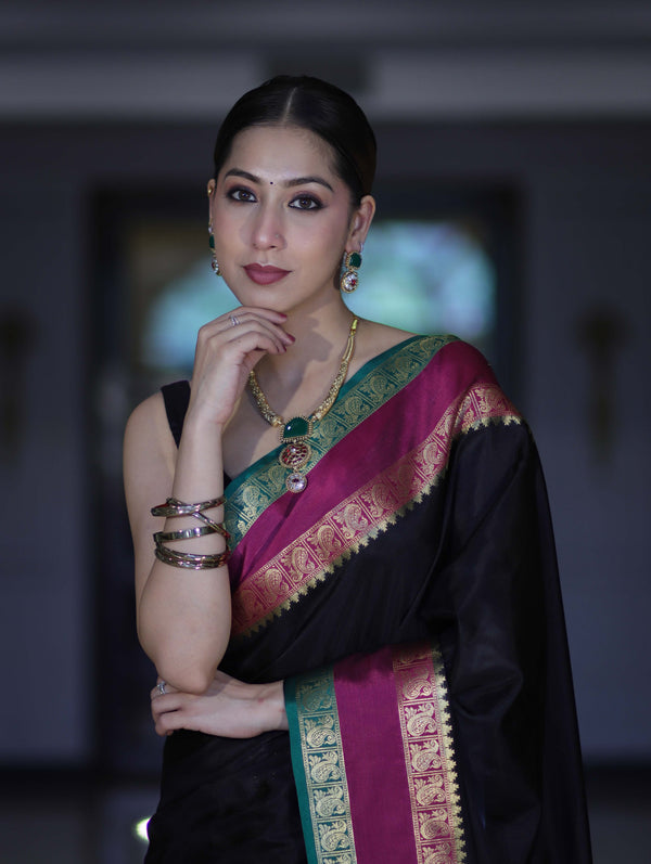 Banarasee Handloom Plain Semi Silk Saree With Contrast Zari Border-Black