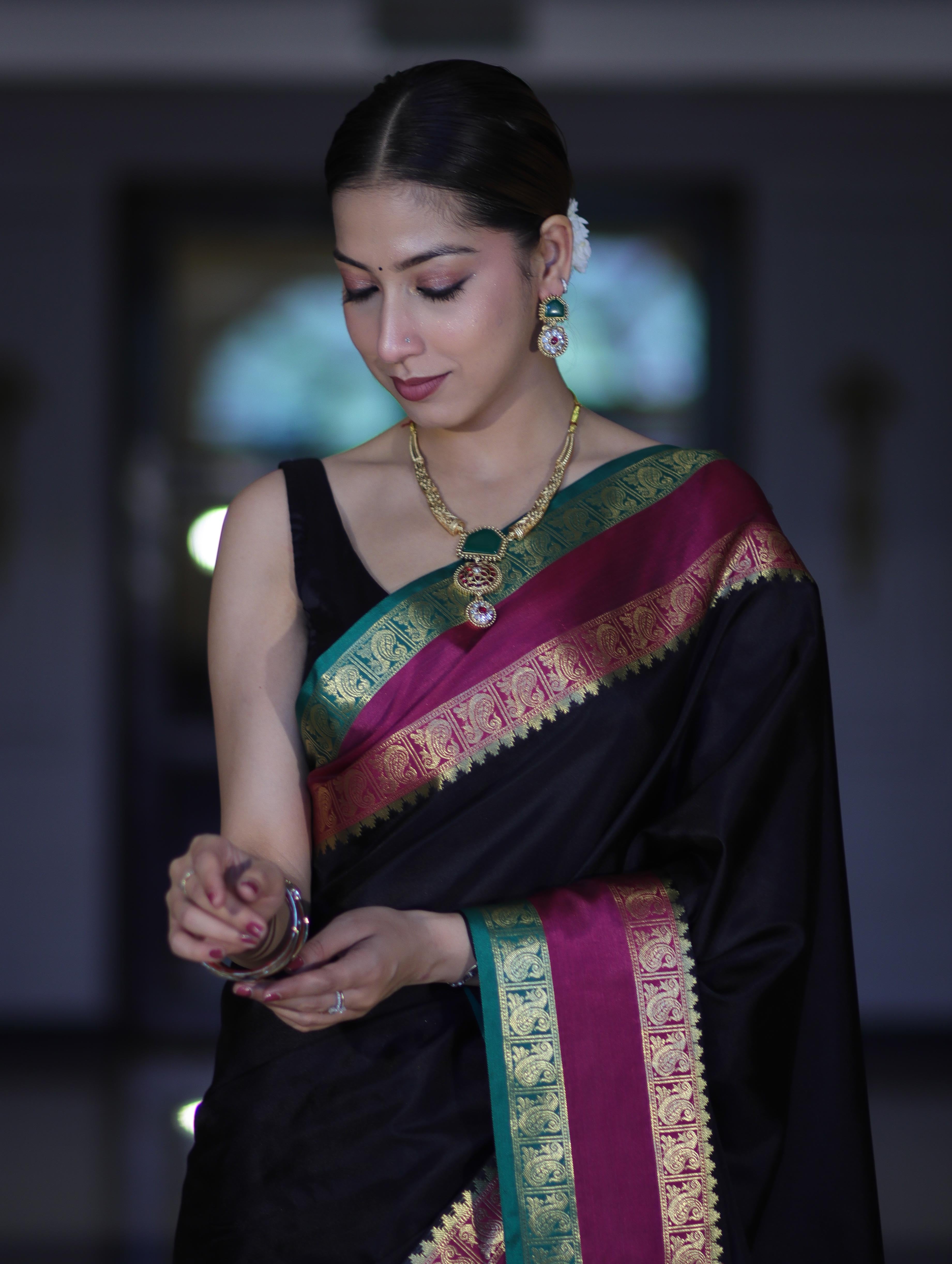 Banarasee Handloom Plain Semi Silk Saree With Contrast Zari Border-Black