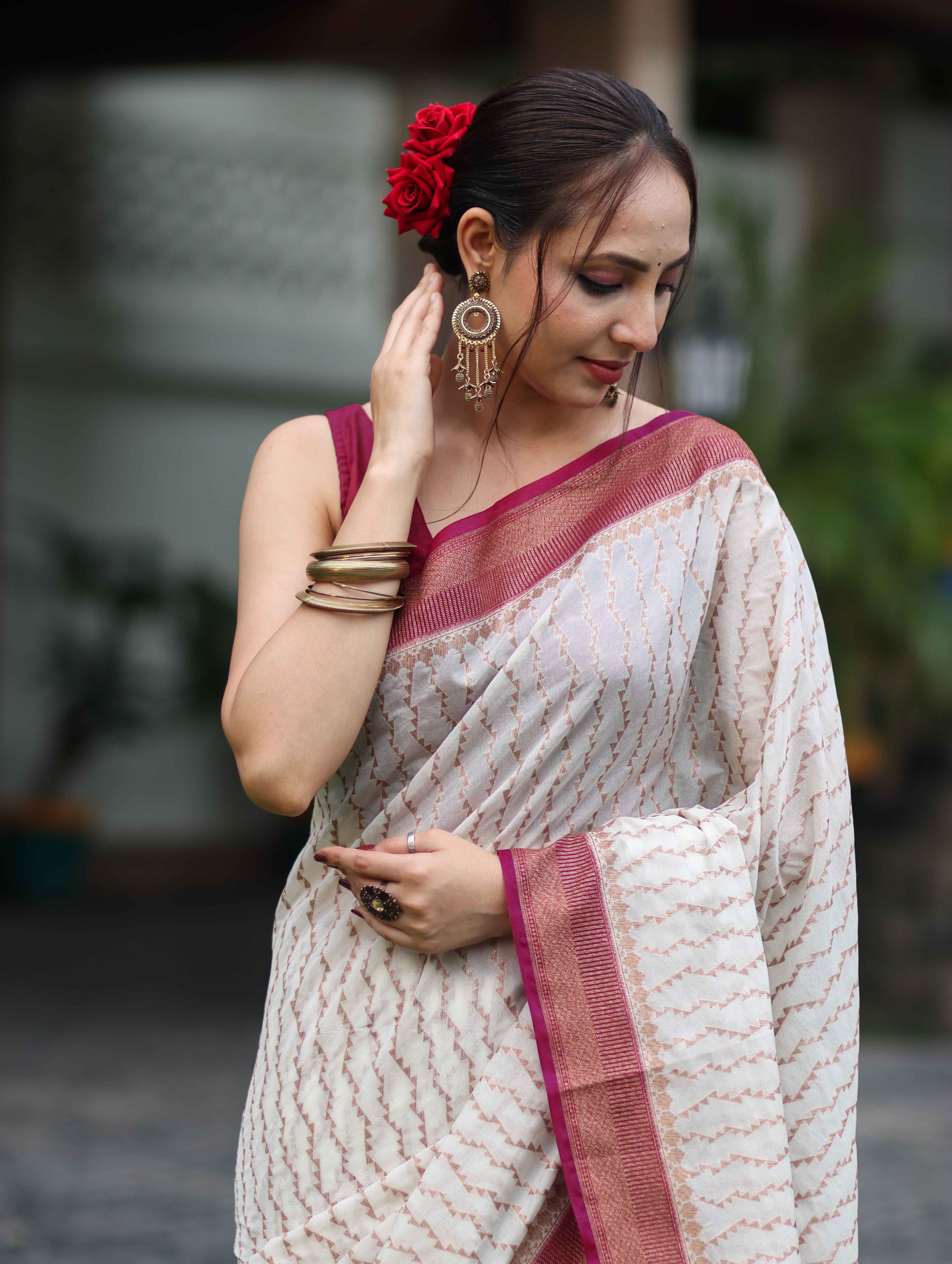 Banarasee Handwoven Georgette Saree With Antique Zari Work & Contrast Border-Off White