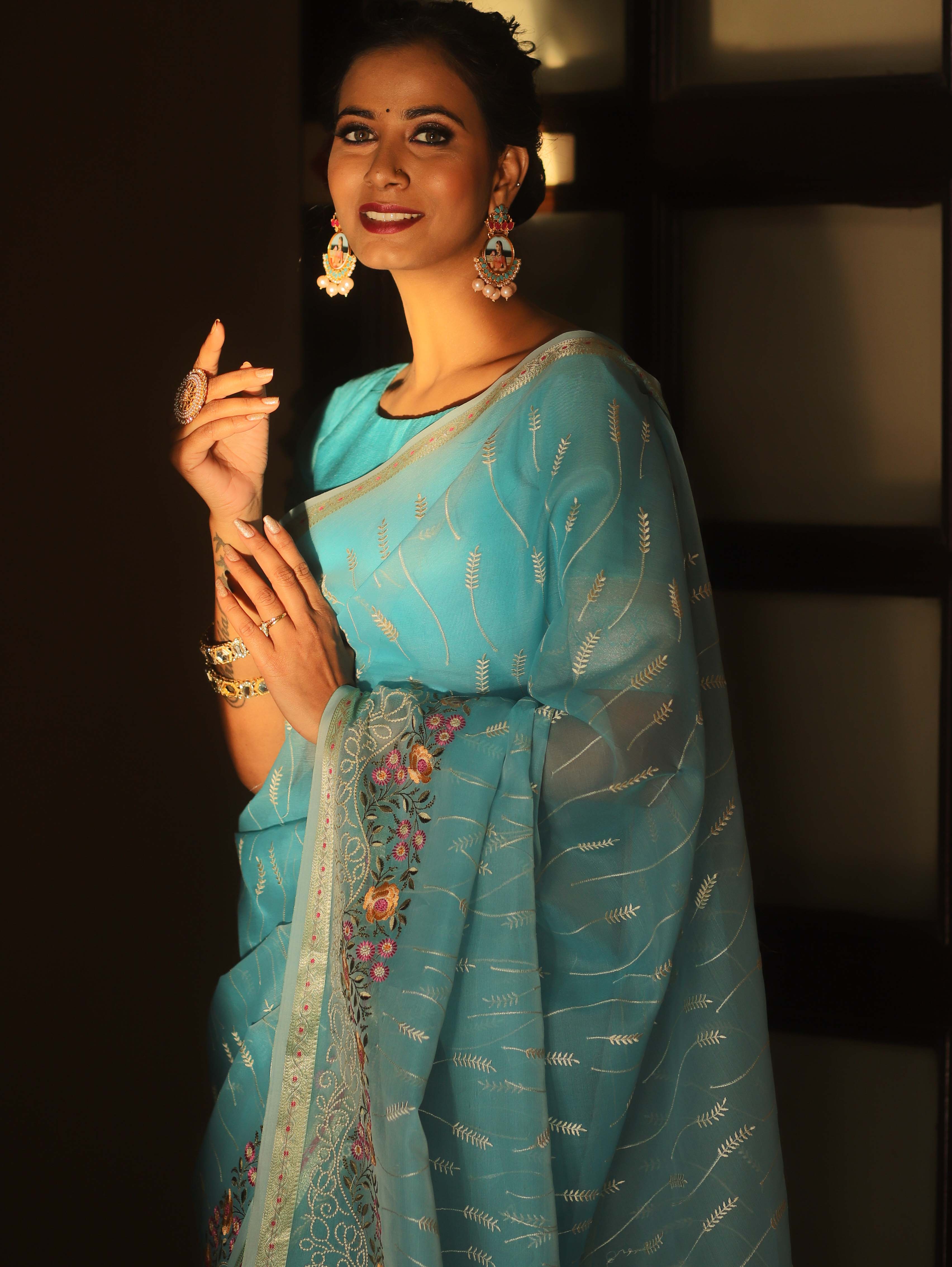 Banarasee Organza Saree With Floral Embroidery-Blue