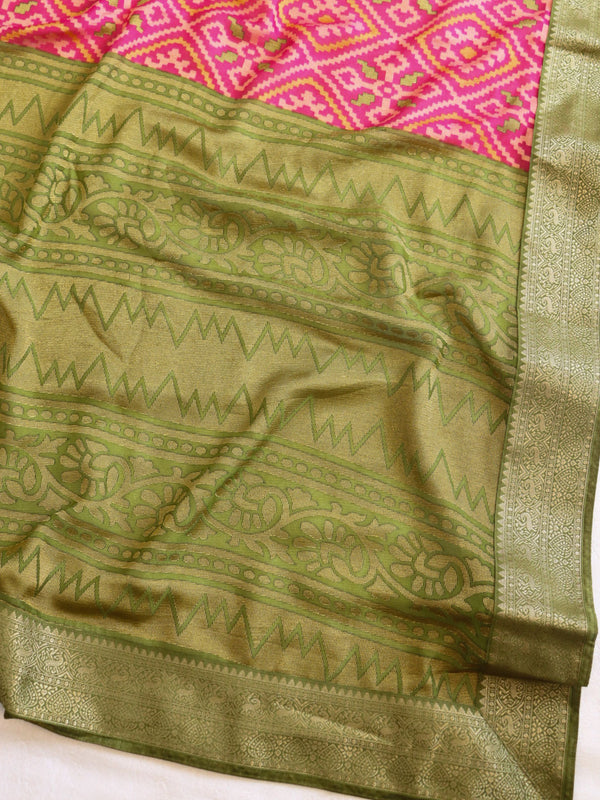 Banarasee Chiffon Saree With Printed & Contrast Zari Lace Border-Pink & Green
