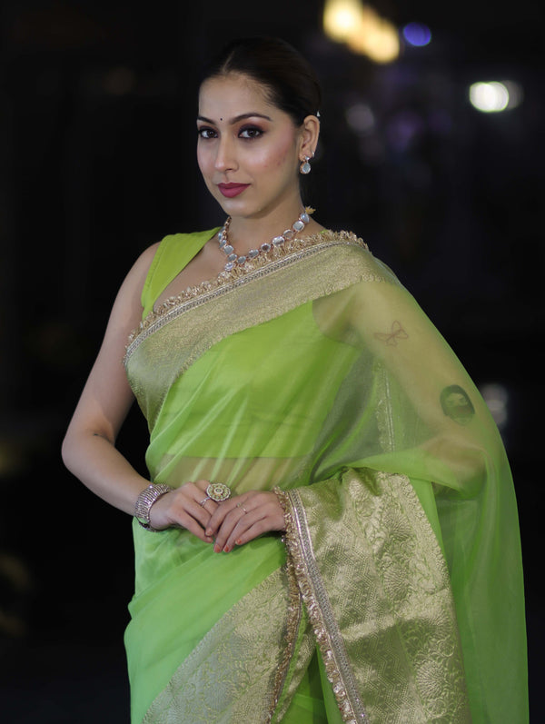Banarasee Handloom Organza Mix Plain Saree With Zari Border & Lace-Lime Green