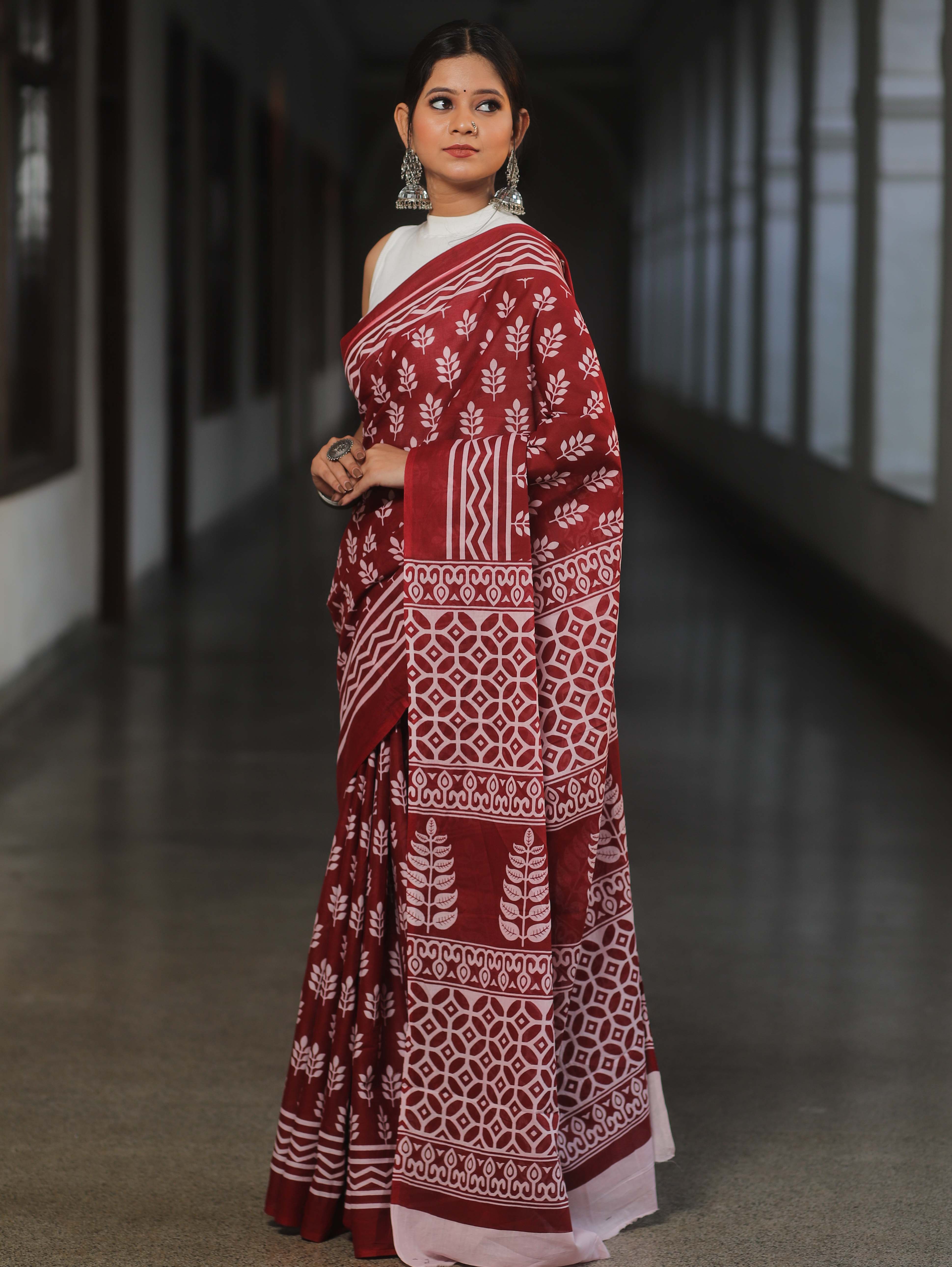 Handloom Mul Cotton Hand-Block Print Saree-Maroon